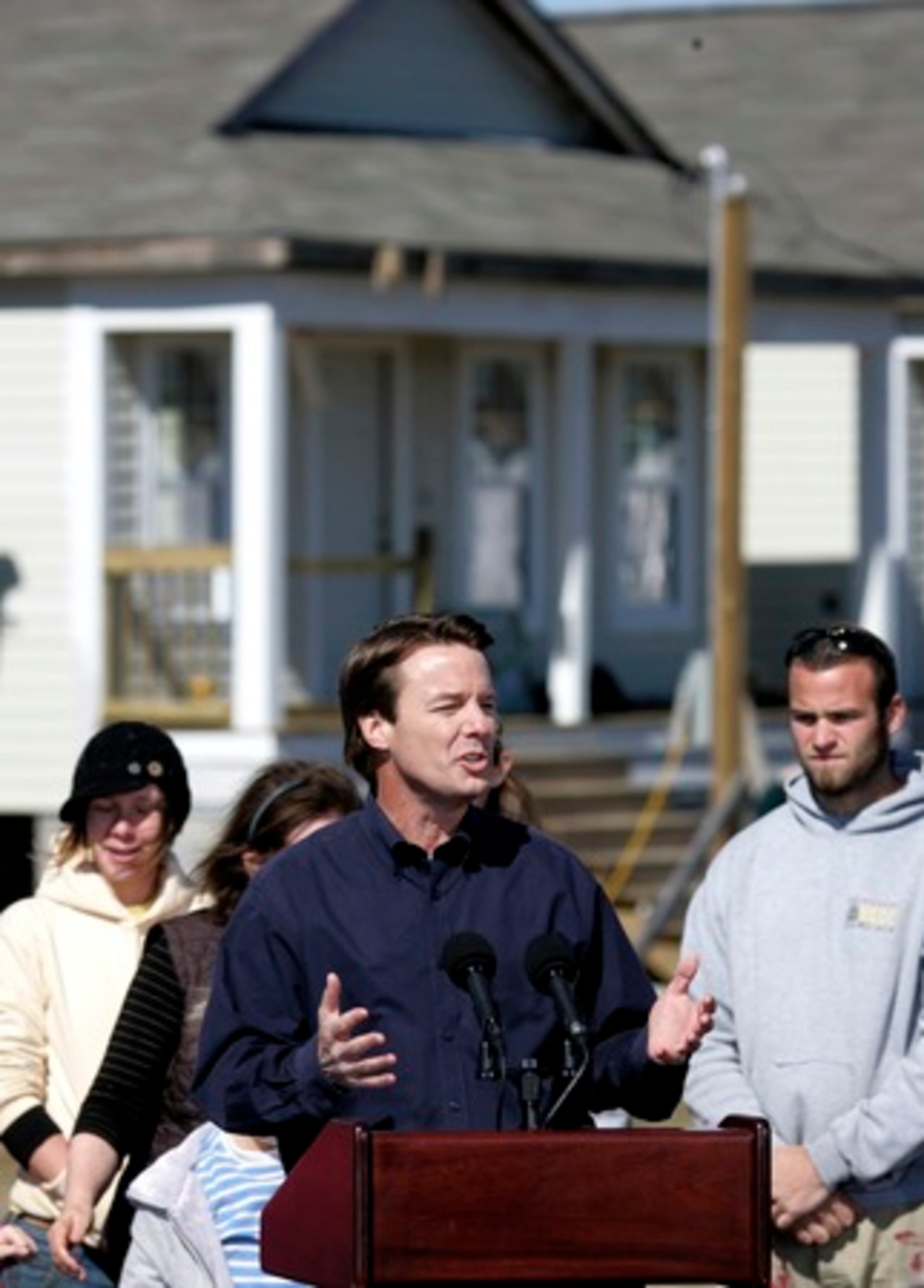 Democrat John Edwards announces he is withdrawing from the presidential race in the Ninth Ward of New Orleans Wednesday.