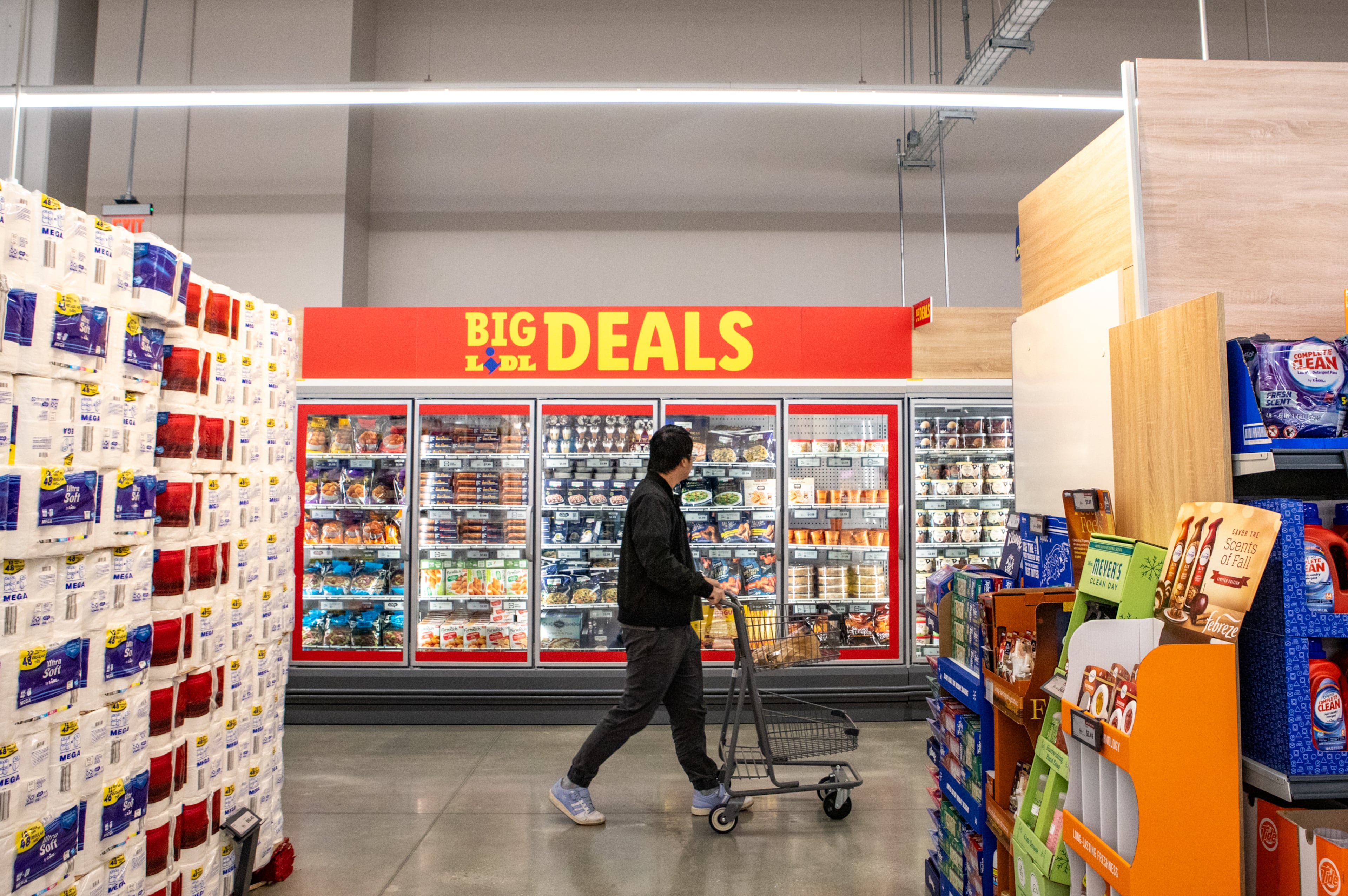 Lidl opens on Northside Drive