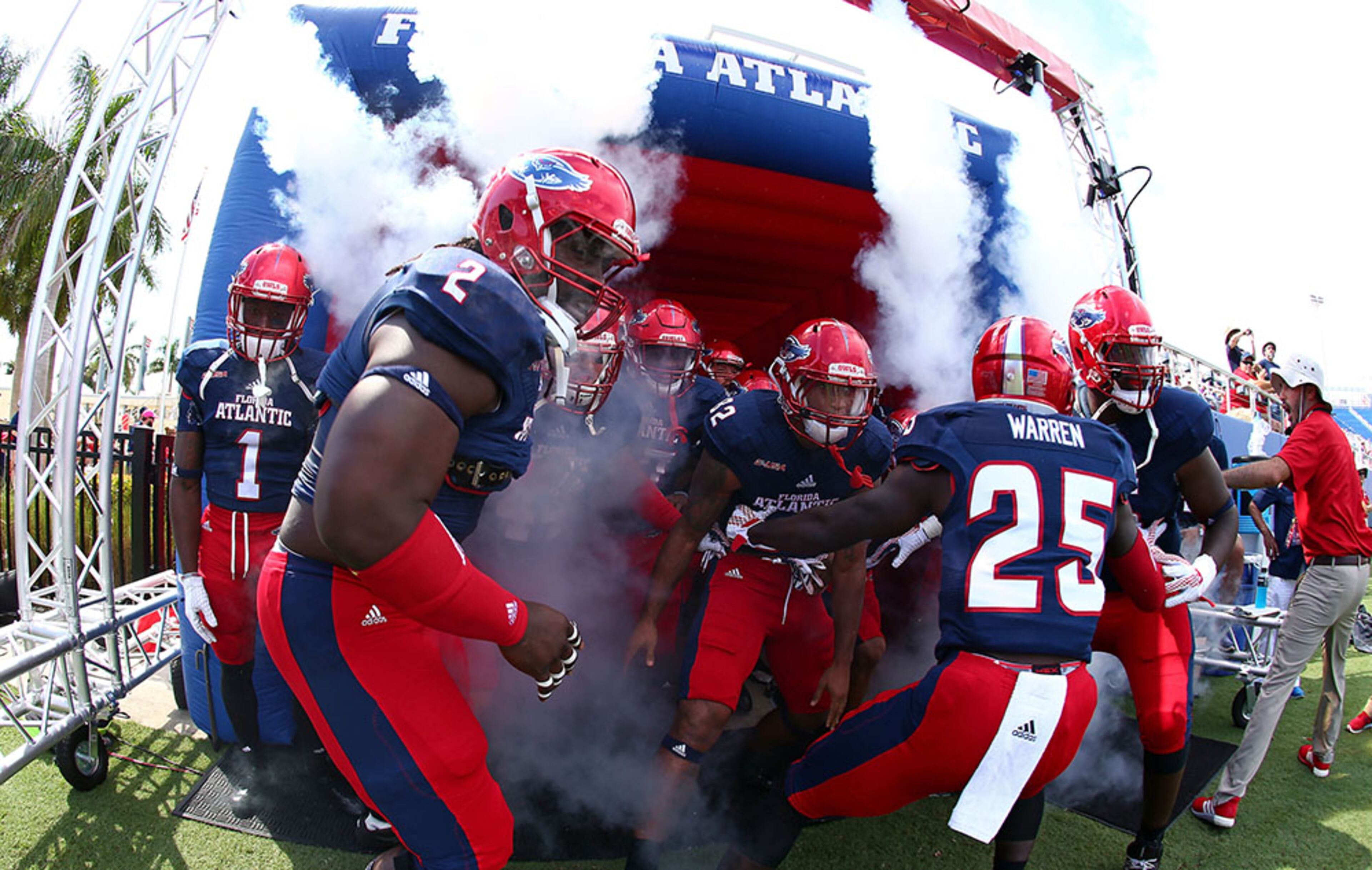 Florida Atlantic: This would be the longest of long shots, but Richt is from Boca Raton, Fla., which also happens to be where the Florida Atlantic campus is located. His coach at Miami, Howard Schnellenberger, helped build the FAU program from scratch and his name is now on the stadium. Richt could go home and take on a new challenge of building up a program that one of his mentors started. Florida Atlantic has gone 3-9 in each of Charlie Partridge’s two seasons, but with the right coach there’s no reason FAU couldn’t rival the success that South Florida and Central Florida have found in recent seasons. (SECCountry)