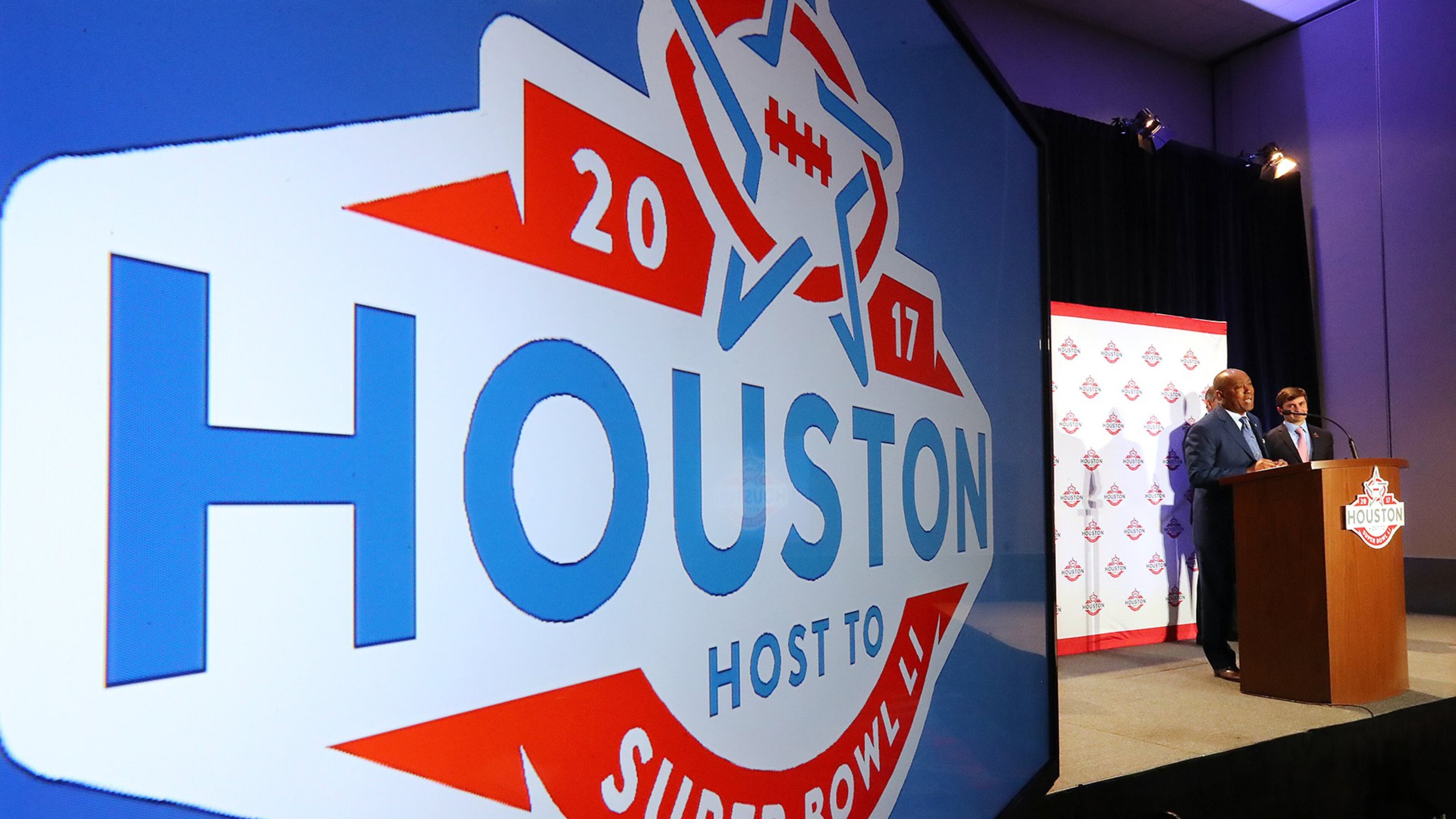Houston Mayor Sylvester Turner addresses the audience as the Houston Super Bowl Host Committee holds a news conference Monday. Curtis Compton/ccompton@ajc.com