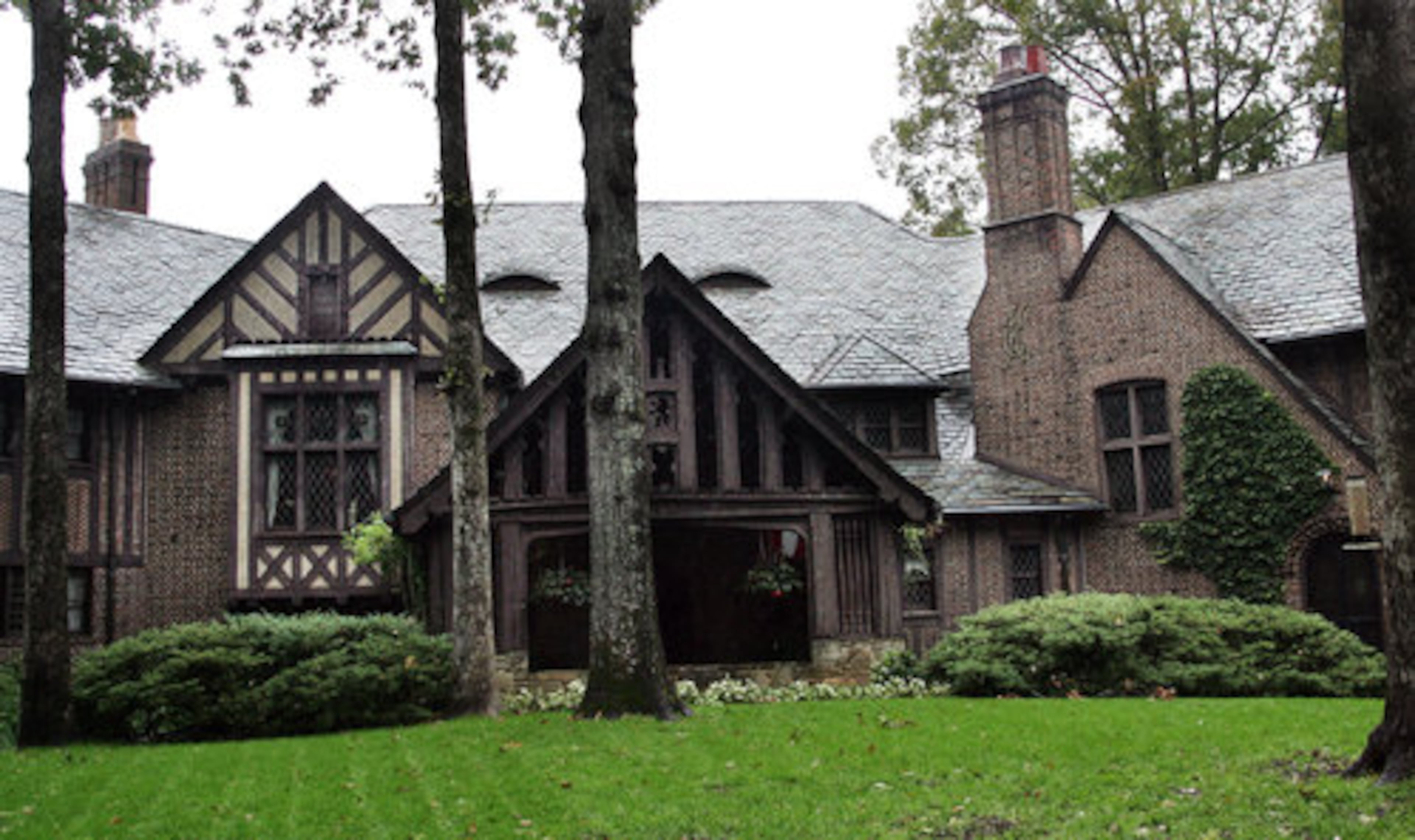 Glenridge Hall in Sandy Springs is just the latest iconic home to fall to the wrecking ball throughout metro Atlanta. Residents who loved the hall and its grounds are left with many more questions than answers.