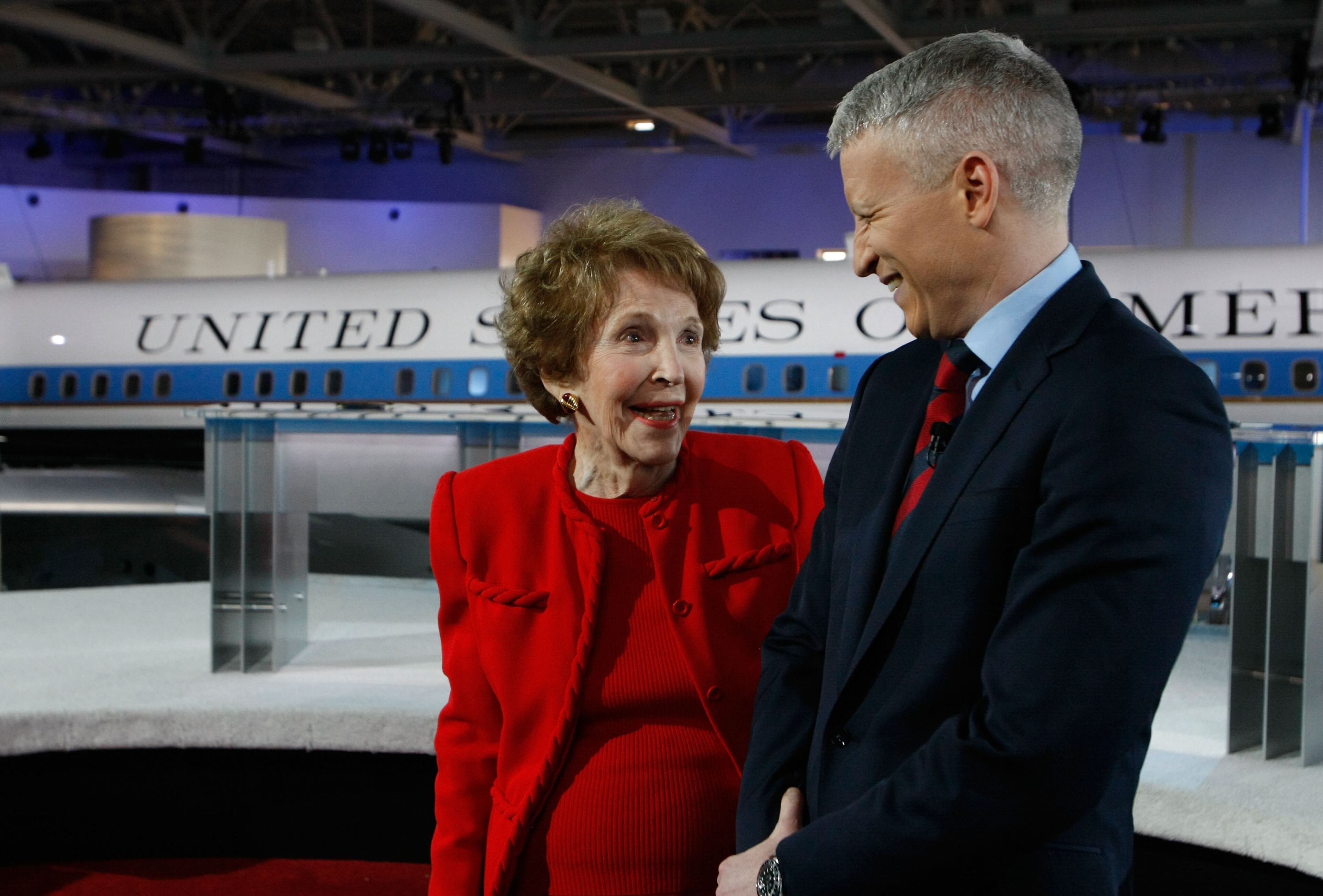 Former first lady Nancy Reagan (L) talks with CNN reporter Anderson Cooper before the start of the CNN/LA Times/Politico GOP Presidential Candidates? Republican Debate at the Ronald Reagan Presidential Library January 30, 2008 in Simi Valley, California. The Republican presidential hopefuls are debating with one week to go until the California Primaries on February 5. (Photo by Justin Sullivan/Getty Images)