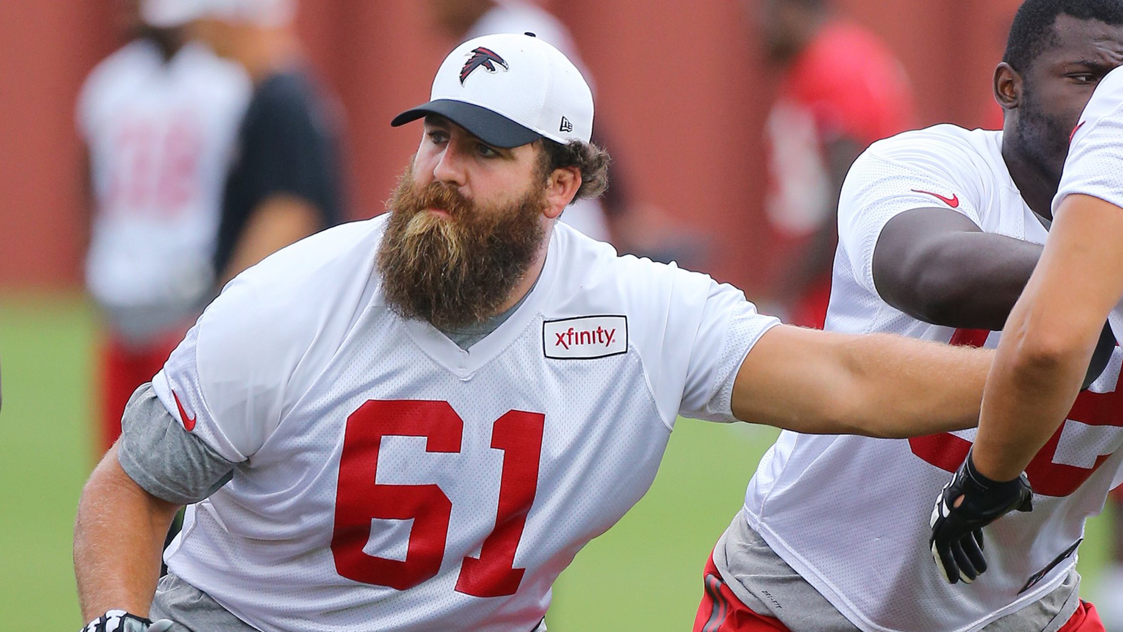 081915 FLOWERY BRANCH: Falcons center Joe Hawley runs a blocking drill during team practice on Wednesday, August 19, 2015, in Flowery Branch. Curtis Compton / ccompton@ajc.com