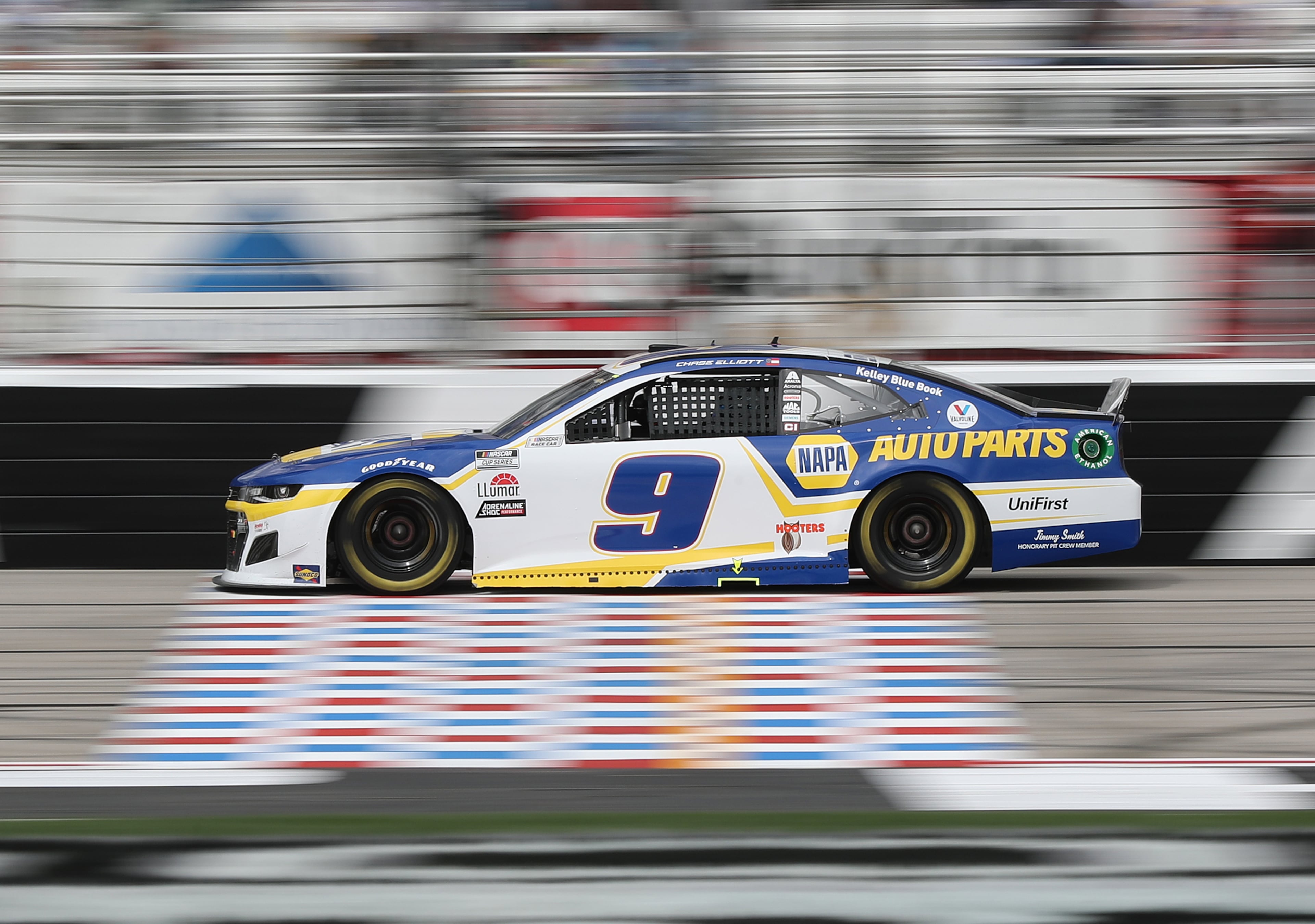 Chase Elliott zips around the Atlanta Motor Speedway oval - trying to make up time after failing tech twice - in the Folds of Honor QuikTrip 500 Sunday, March 21, 2021, in Hampton. (Curtis Compton / Curtis.Compton@ajc.com)