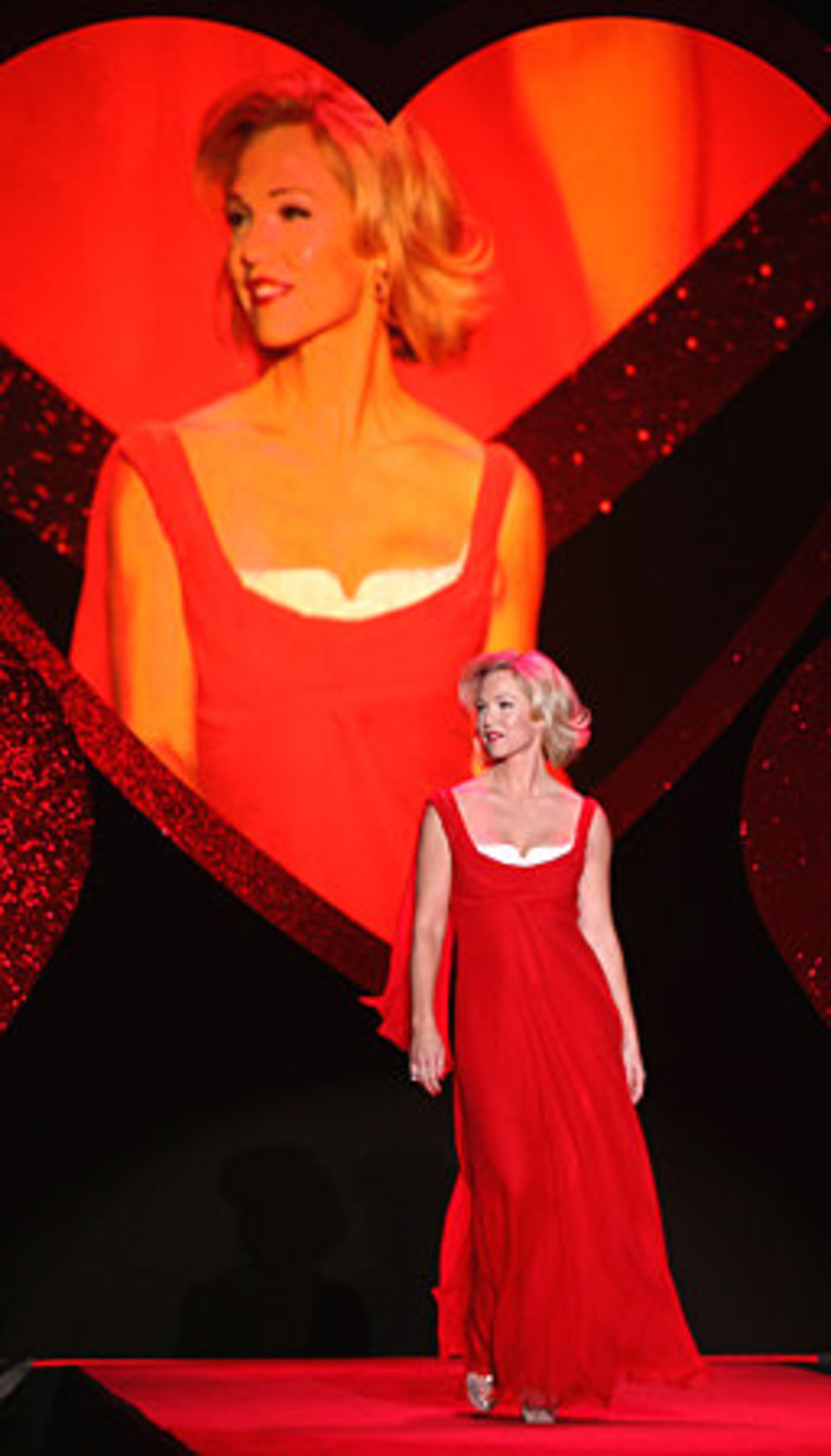 Jennie Garth wears a Badgley Mischka design.