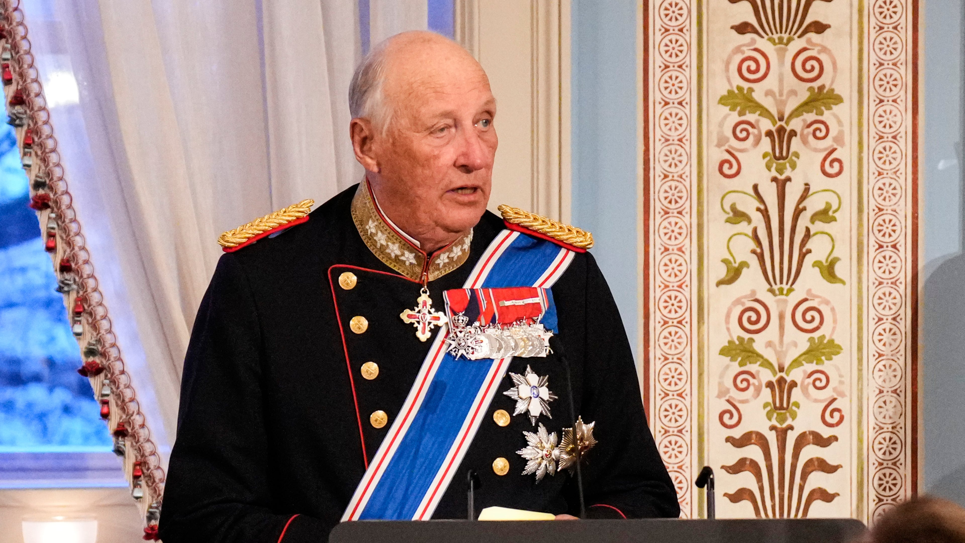 FILE - Norway's King Harald gives a speech during a gala dinner at the Palace in connection with the state visit of the Icelandic presidential couple, in Oslo, on April 8, 2025. (Fredrik Varfjell/NTB Scanpix via AP, File)