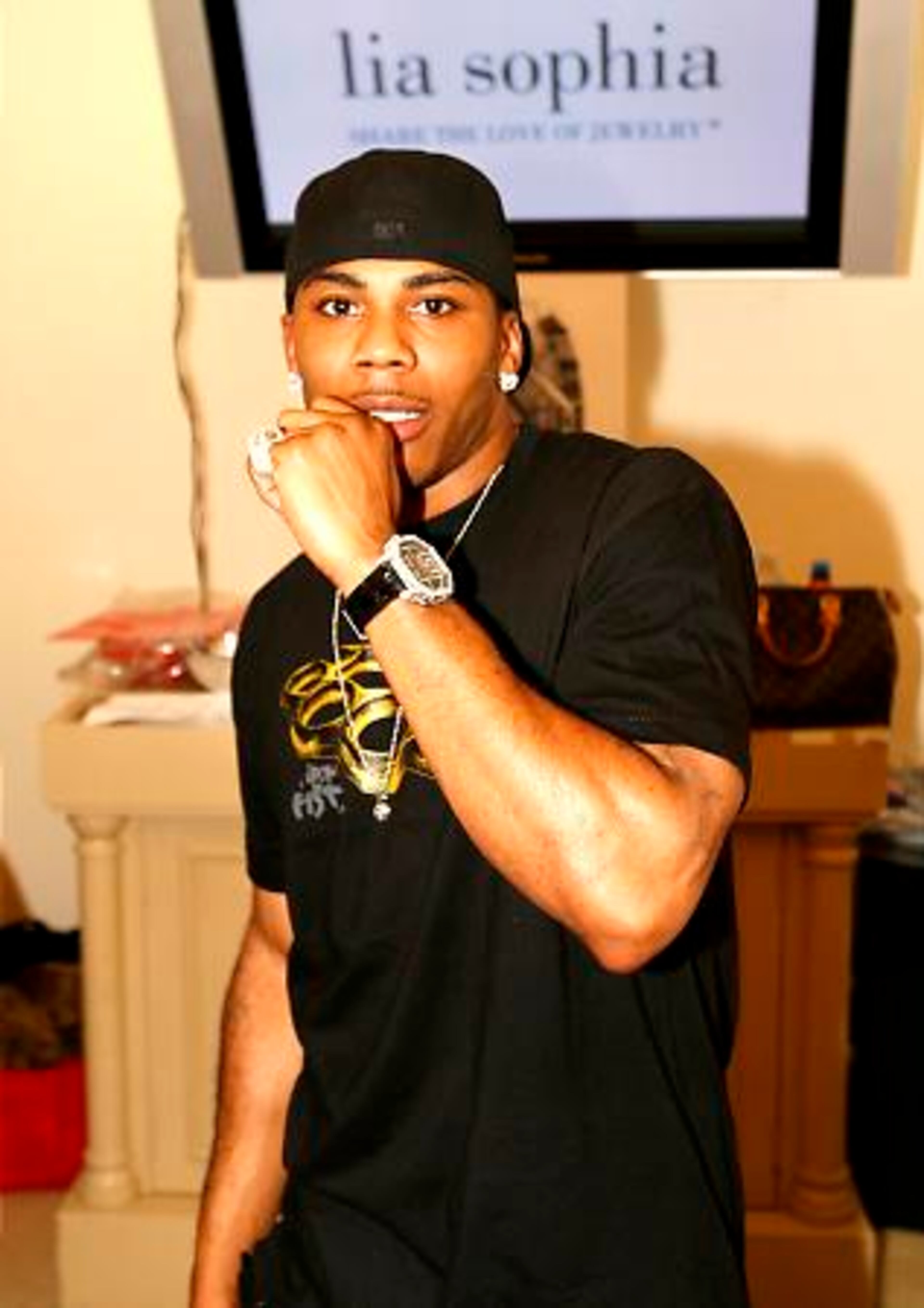 Rapper Nelly popped in at The Style Villa at the Caesar's Palace Hotel. Ludacris also collected goodies at the Hard Rock.
