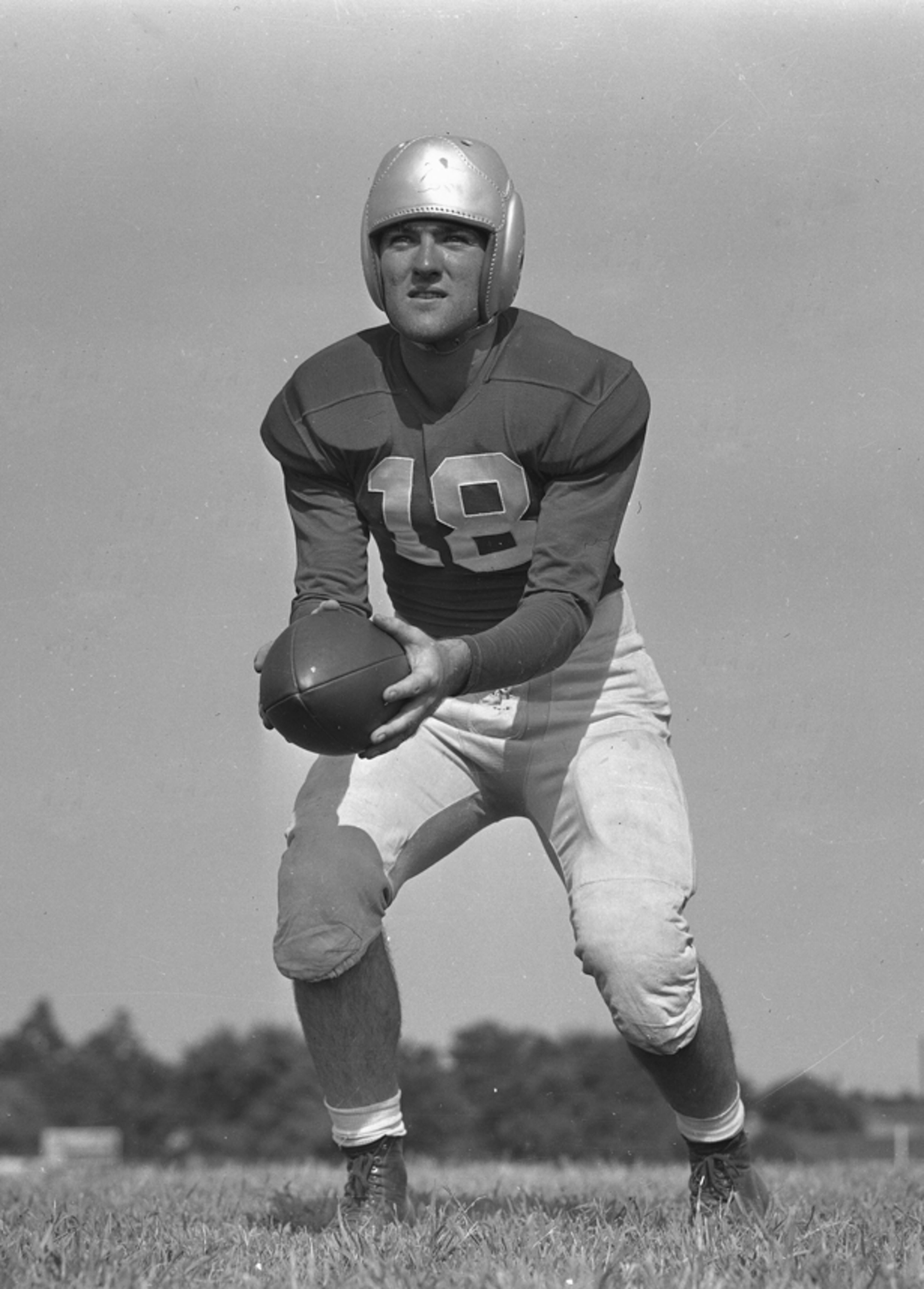 John Rauch started 45 straight games at QB from 1945-48 and was SEC player of the year and an All-American in 1948. Rauch became a successful coach after his playing career, coaching the Oakland Raiders to the Super Bowl in 1967.