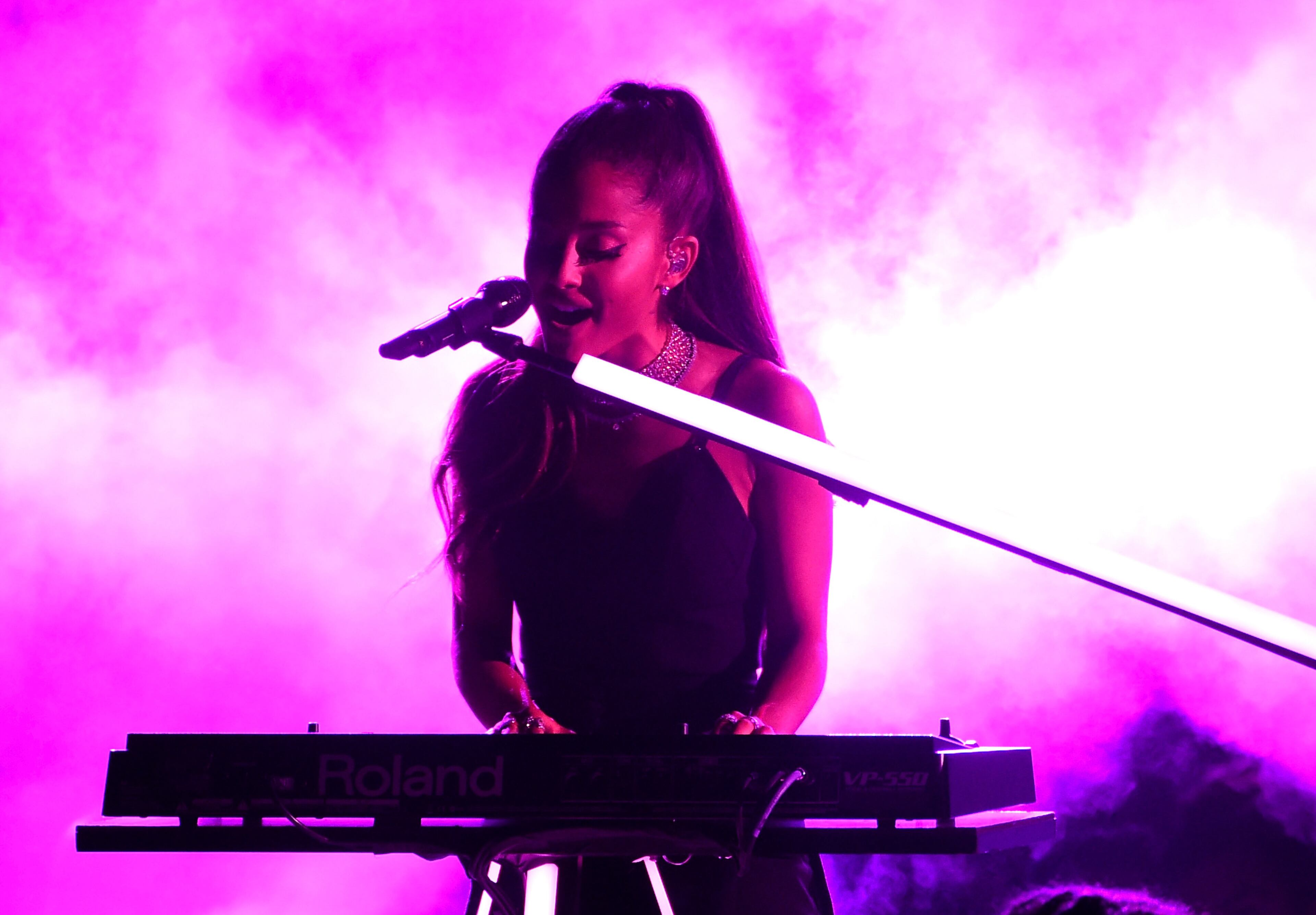 LAS VEGAS, NV - MAY 22: Recording artist Ariana Grande performs onstage during the 2016 Billboard Music Awards at T-Mobile Arena on May 22, 2016 in Las Vegas, Nevada. (Photo by Kevin Winter/Getty Images)