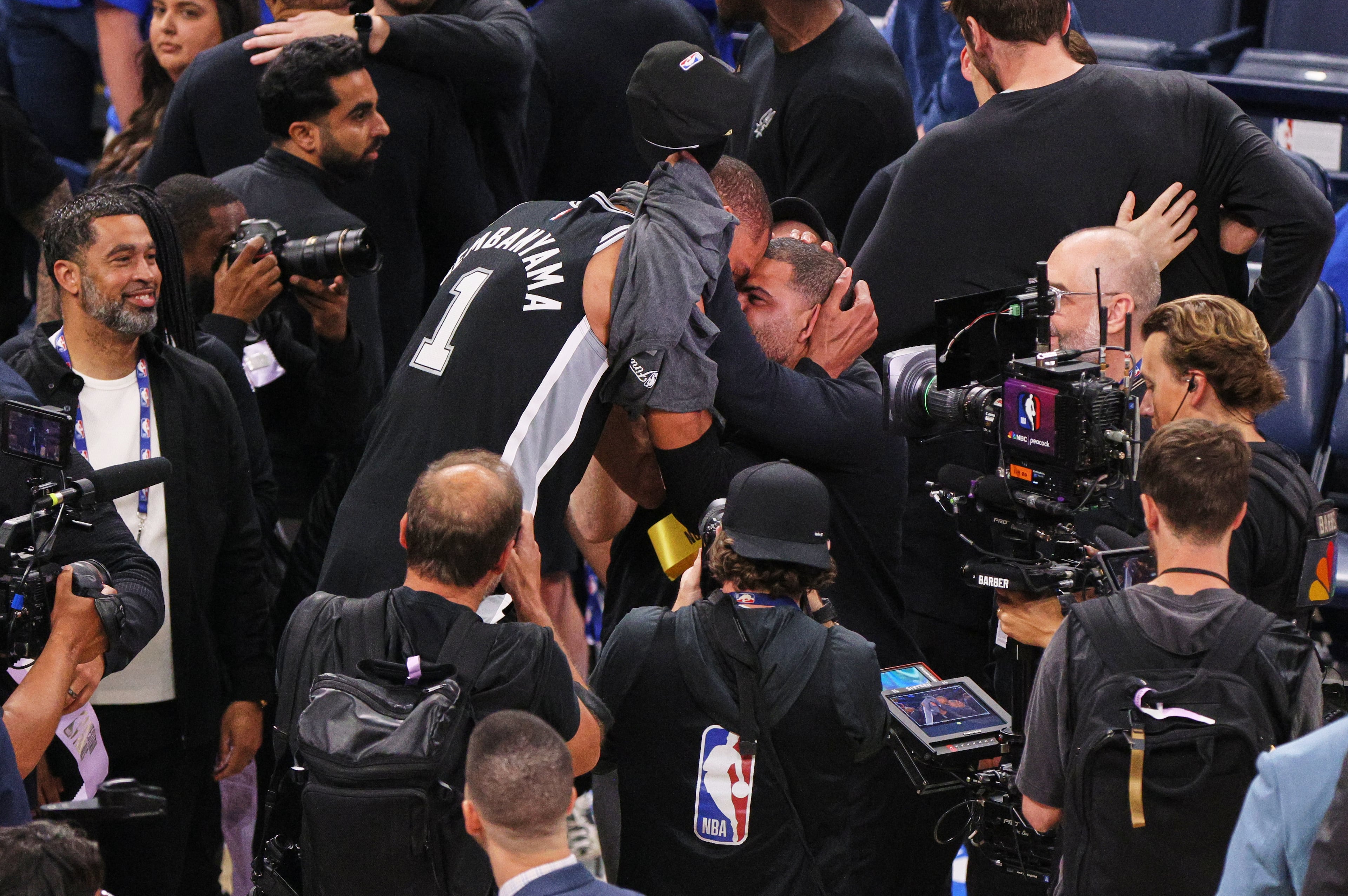 Spurs Thunder Basketball