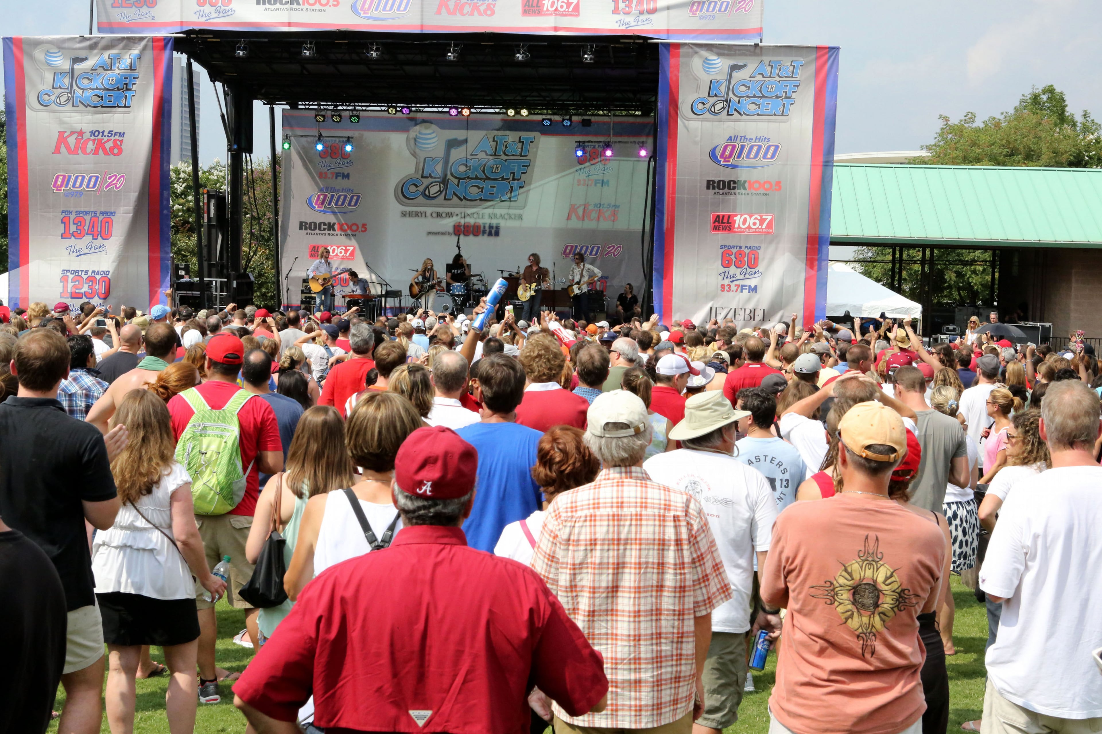 The Chick-fil-A Kickoff concert Saturday afternoon at Centennial Olympic Park featured Sheryl Crow, Uncle Kracker and Paris Luna & the Company.