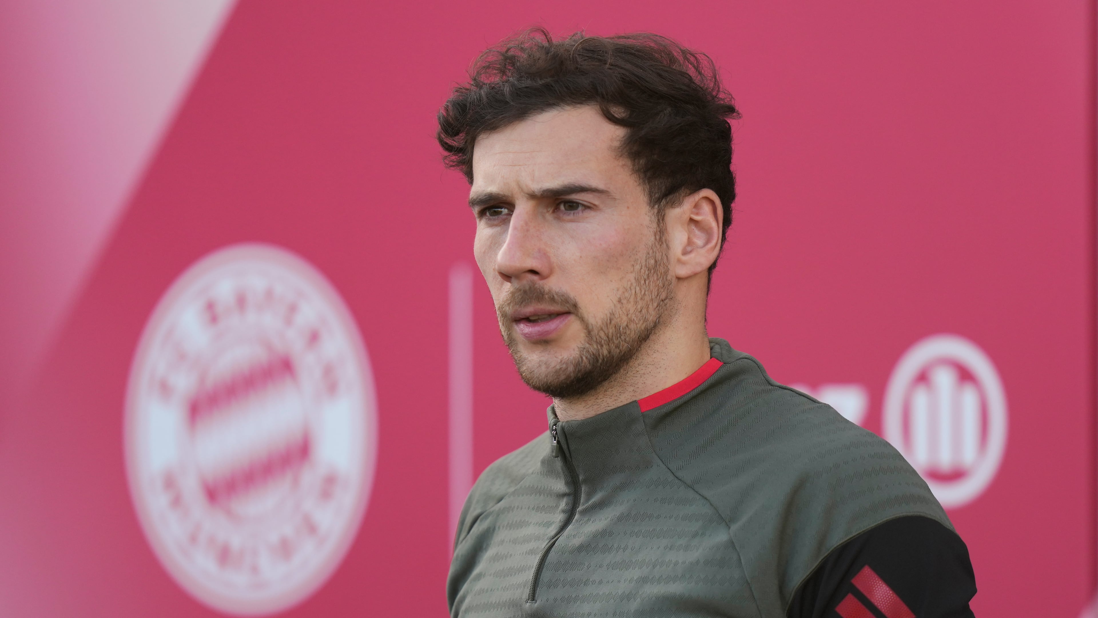 Bayern's Leon Goretzka arrives for a training session in Munich, Germany, Tuesday, Jan. 27, 2026, ahead of the Champions League opening phase soccer match between PSV Eindhoven and FC Bayern. (AP Photo/Matthias Schrader)