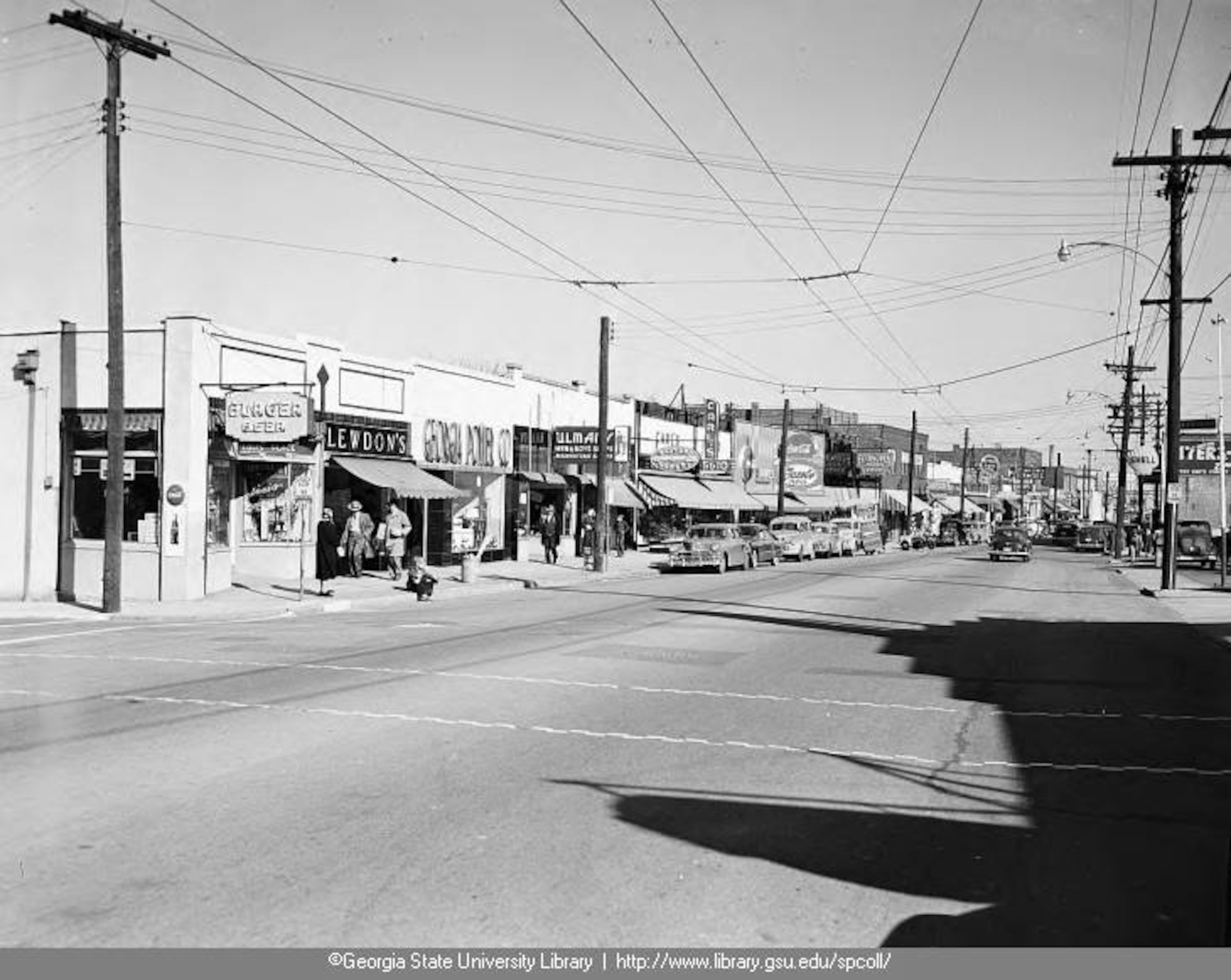 1952 -- Gordon Street in West End (looking west). TRACY O'NEAL PHOTOS / GSU