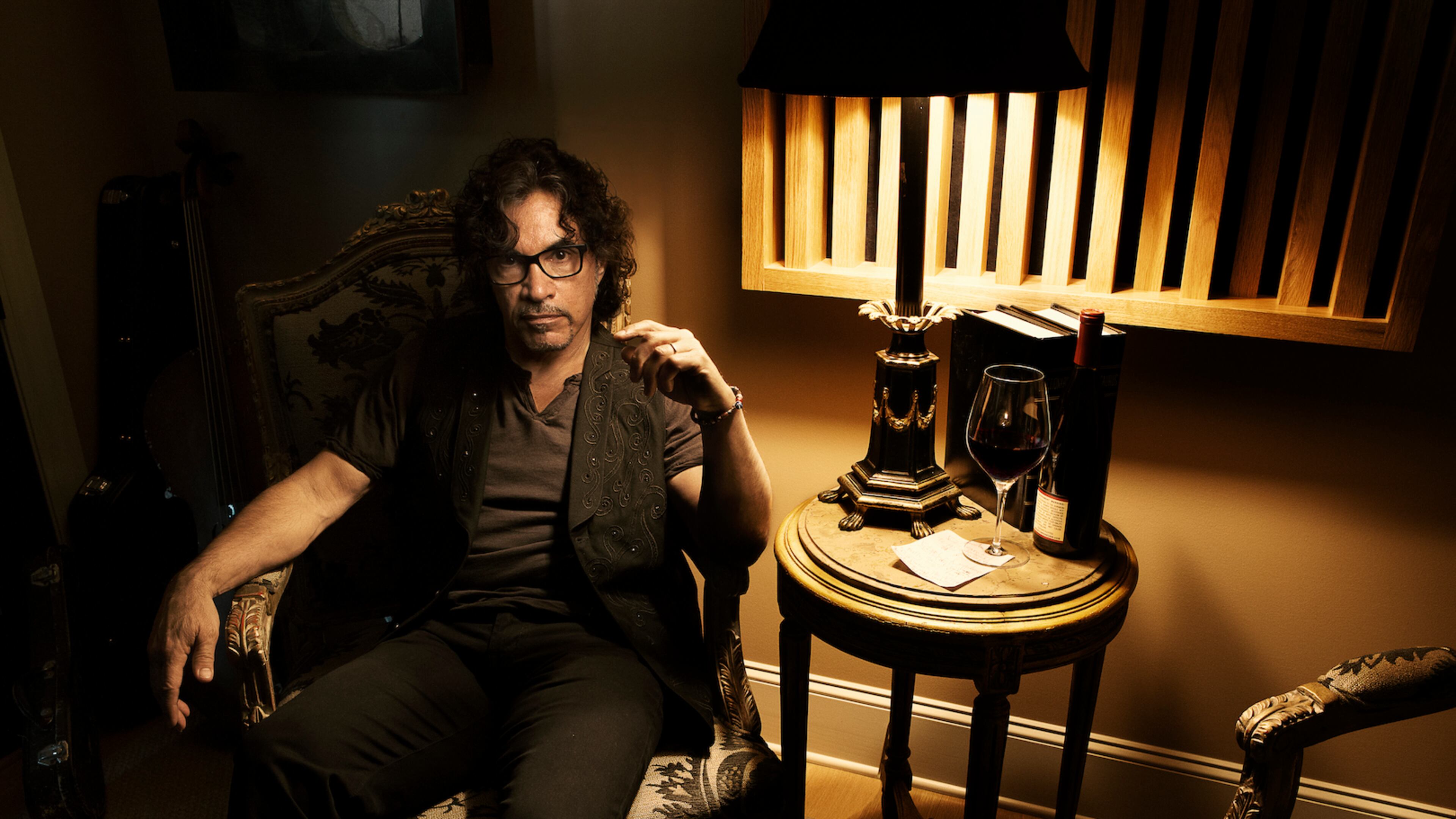 John Oates promises a show that will dig deep into his influences and solo material.