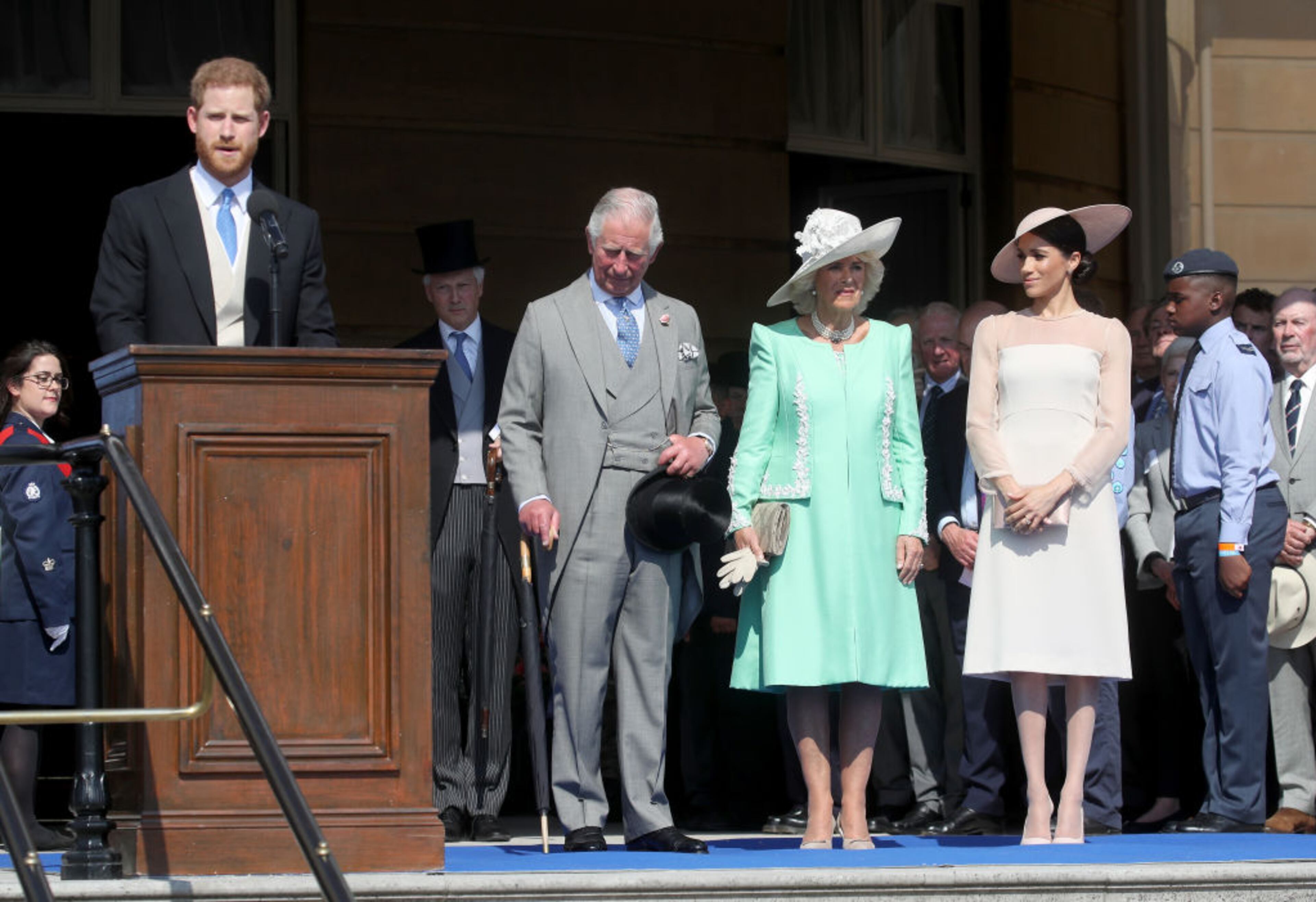 LONDON, ENGLAND - MAY 22: (L-R) Prince Harry, Duke of Sussex gives a speech next to Prince Charles, Prince of Wales, Camilla, Duchess of Cornwall and Meghan, Duchess of Sussex as they attend The Prince of Wales' 70th Birthday Patronage Celebration held at Buckingham Palace on May 22, 2018 in London, England. (Photo by Chris Jackson/Chris Jackson/Getty Images)