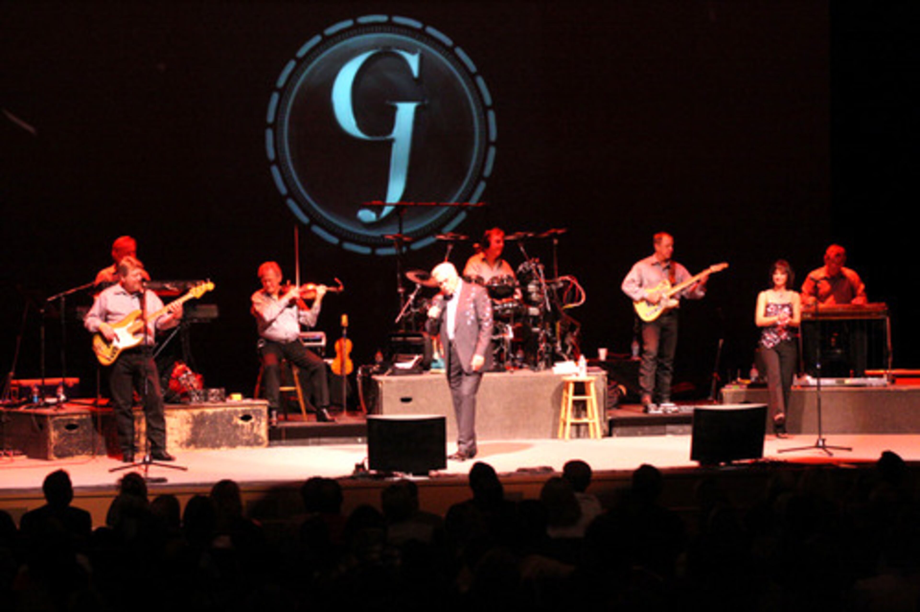 George Glenn Jones was born in 1931 in Saratoga, Texas, the eighth child in a poor family. He was introduced to music by his mother, a church pianist, and his truck-driver/pipefitter father, who played guitar, according to his Website. He was singing at age 9, playing guitar at 11, writing his songs at 12 and had a regular spot on a Jasper, Texas, radio station by 15.