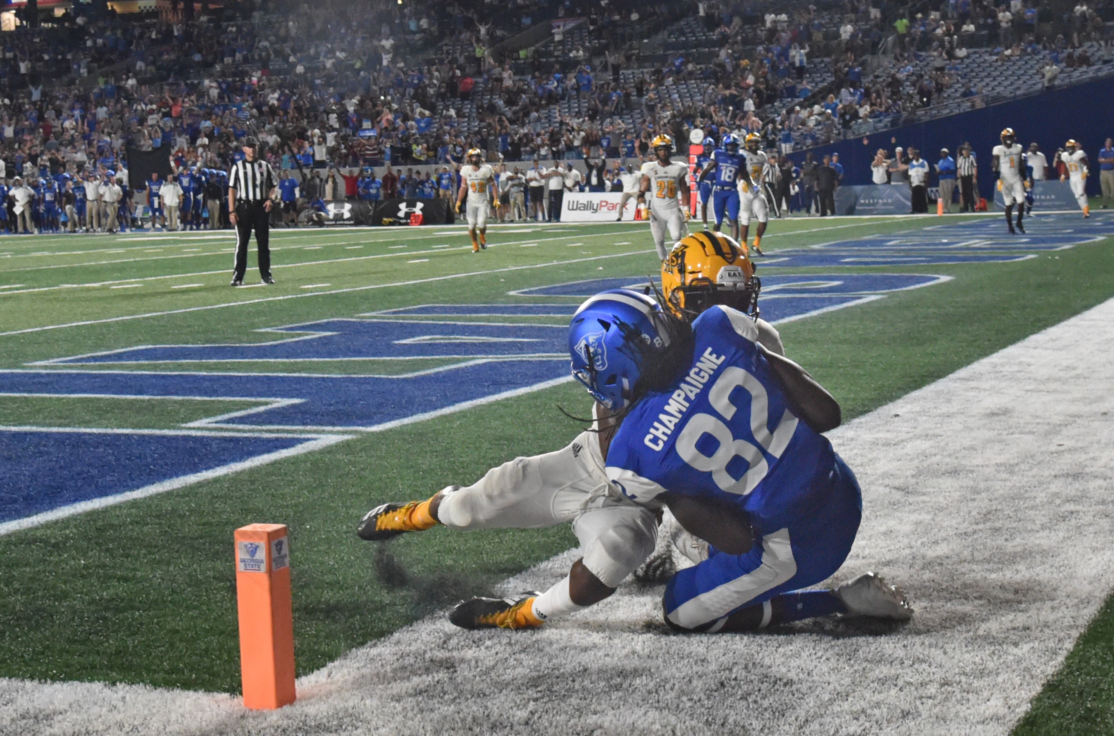 August 30, 2018 Atlanta - Georgia State wide receiver Diondre Champaigne (82) makes a game winning catch at the end of fourth quarter during Georgia State season opening game against the Kennesaw State at Georgia State Stadium on Thursday, August 30, 2018. Georgia State won 24-20 over the Kennesaw State. HYOSUB SHIN / HSHIN@AJC.COM