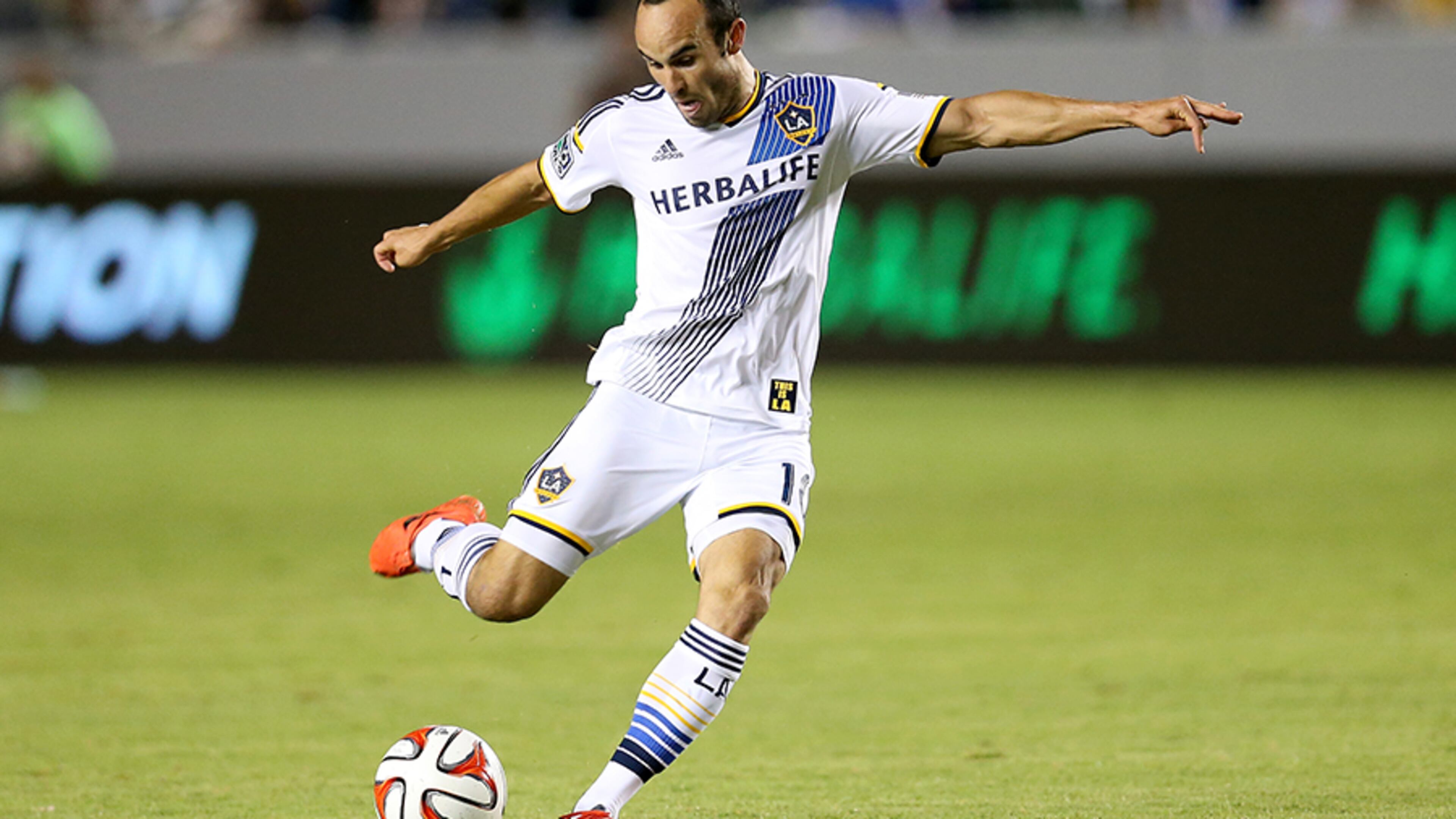Landon Donovan has tied the MLS all-time assist record.