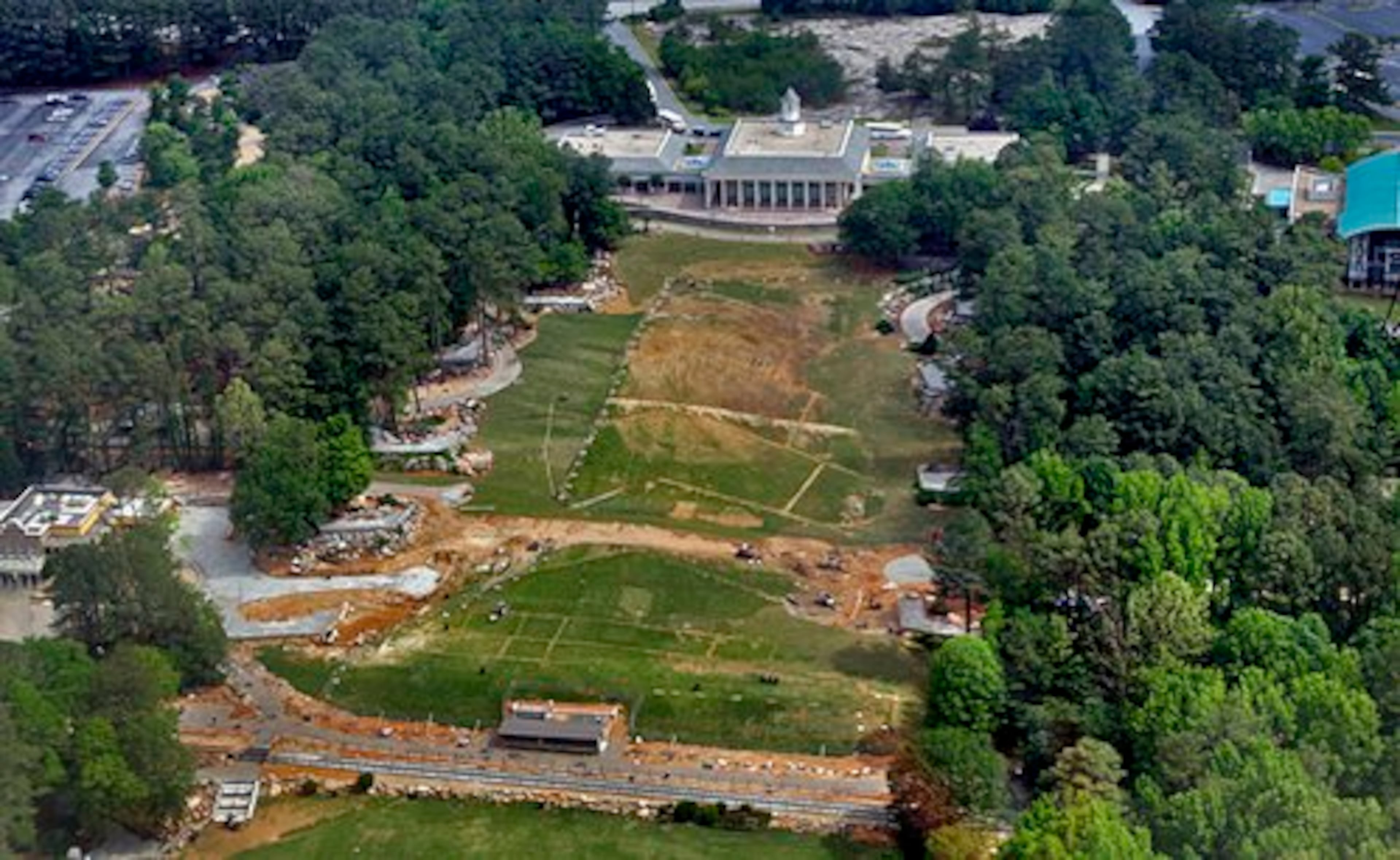 Obstructions such as production towers and concession stands have been removed from the lawn, and more than 150 trees that had edged onto the lawn over the decades have been felled. The 13 terraces commemorating the Confederate states that bracket both sides of the lawn have been restored and will have reserved seating for the laser show, the park's top attraction.