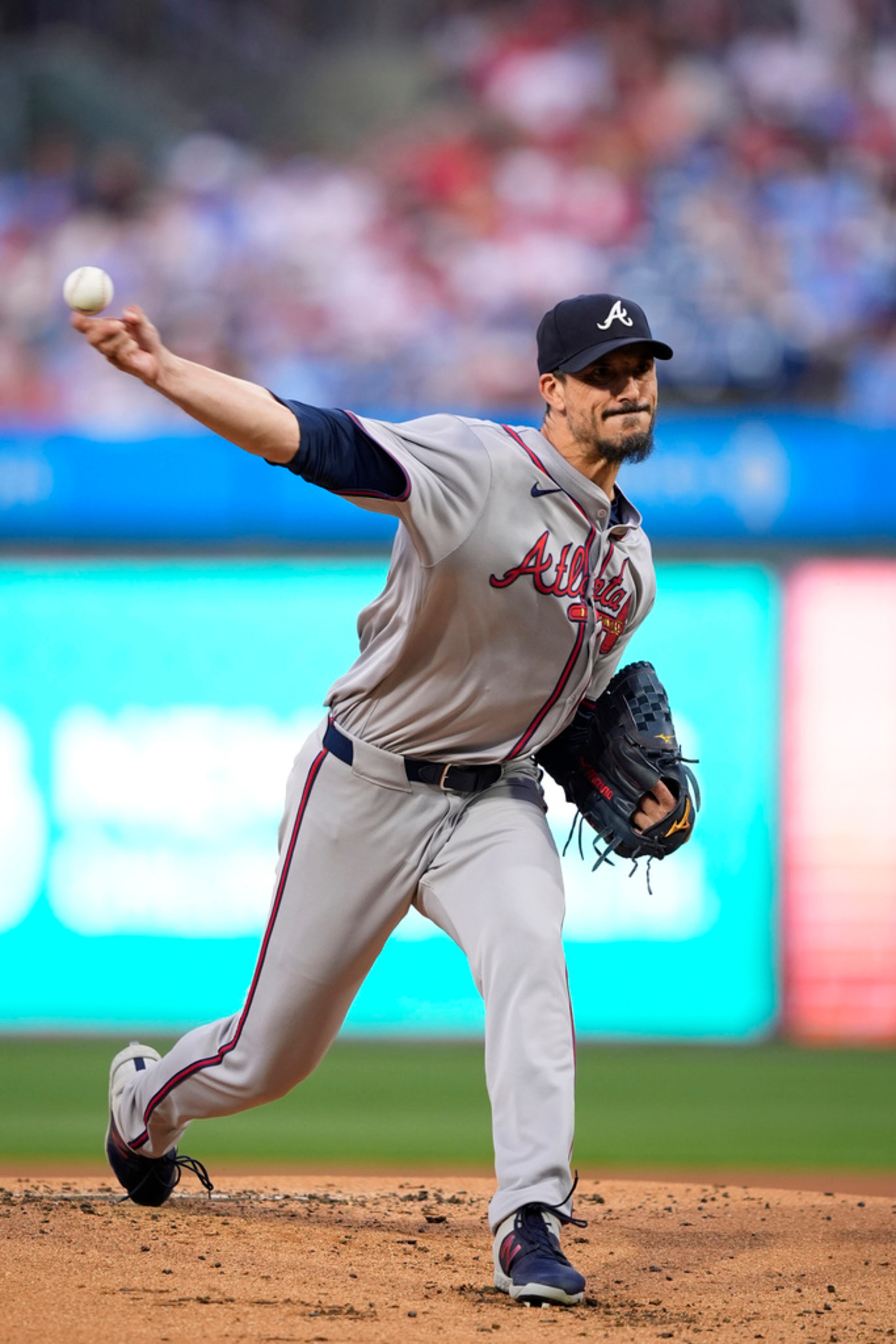 Atlanta Braves' Charlie Morton pitches during the first inning of a baseball game against the Philadelphia Phillies, Thursday, Aug. 29, 2024, in Philadelphia. (AP Photo/Matt Slocum)