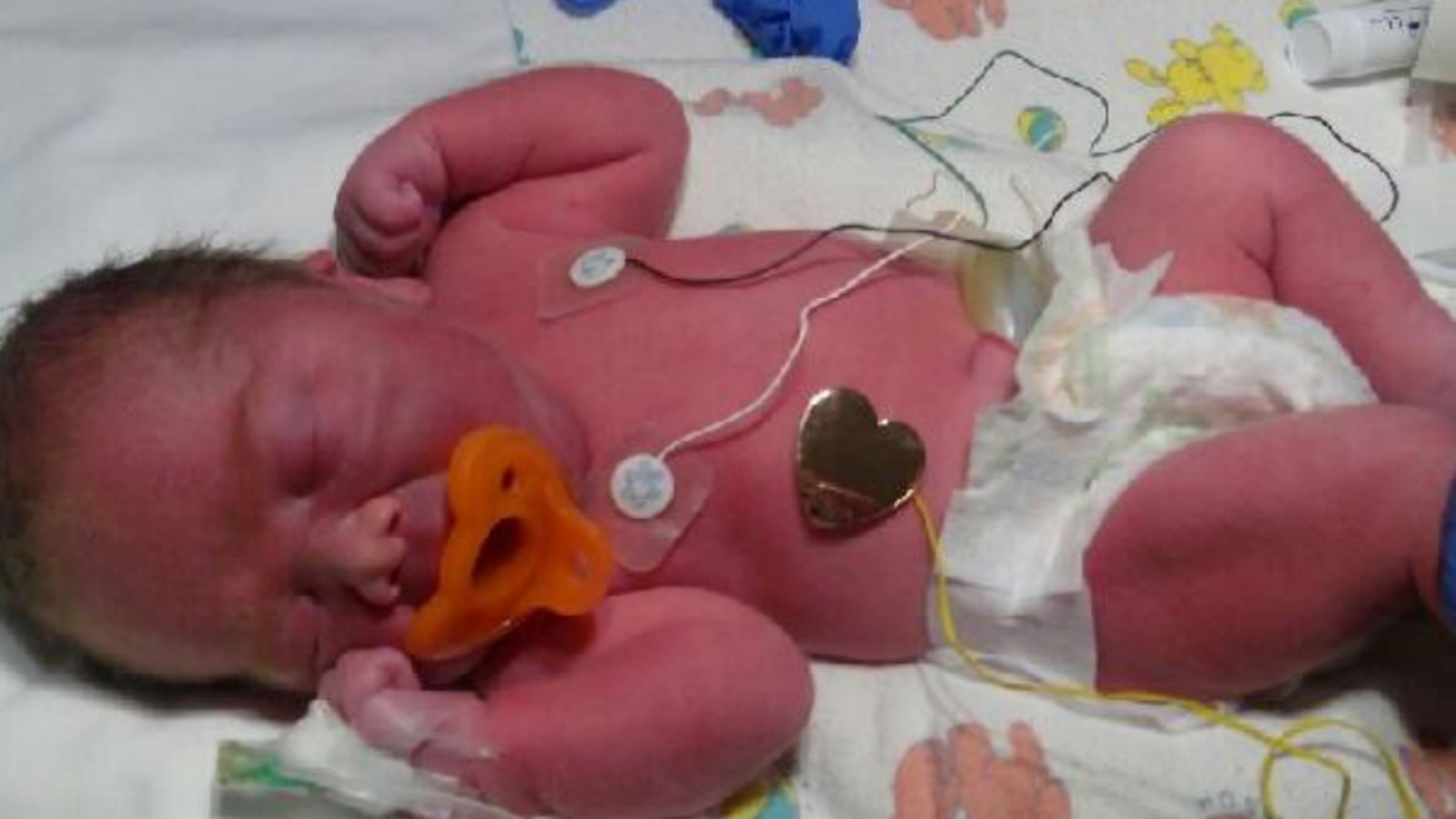 A healthy baby boy was born along I-5 on Friday morning.