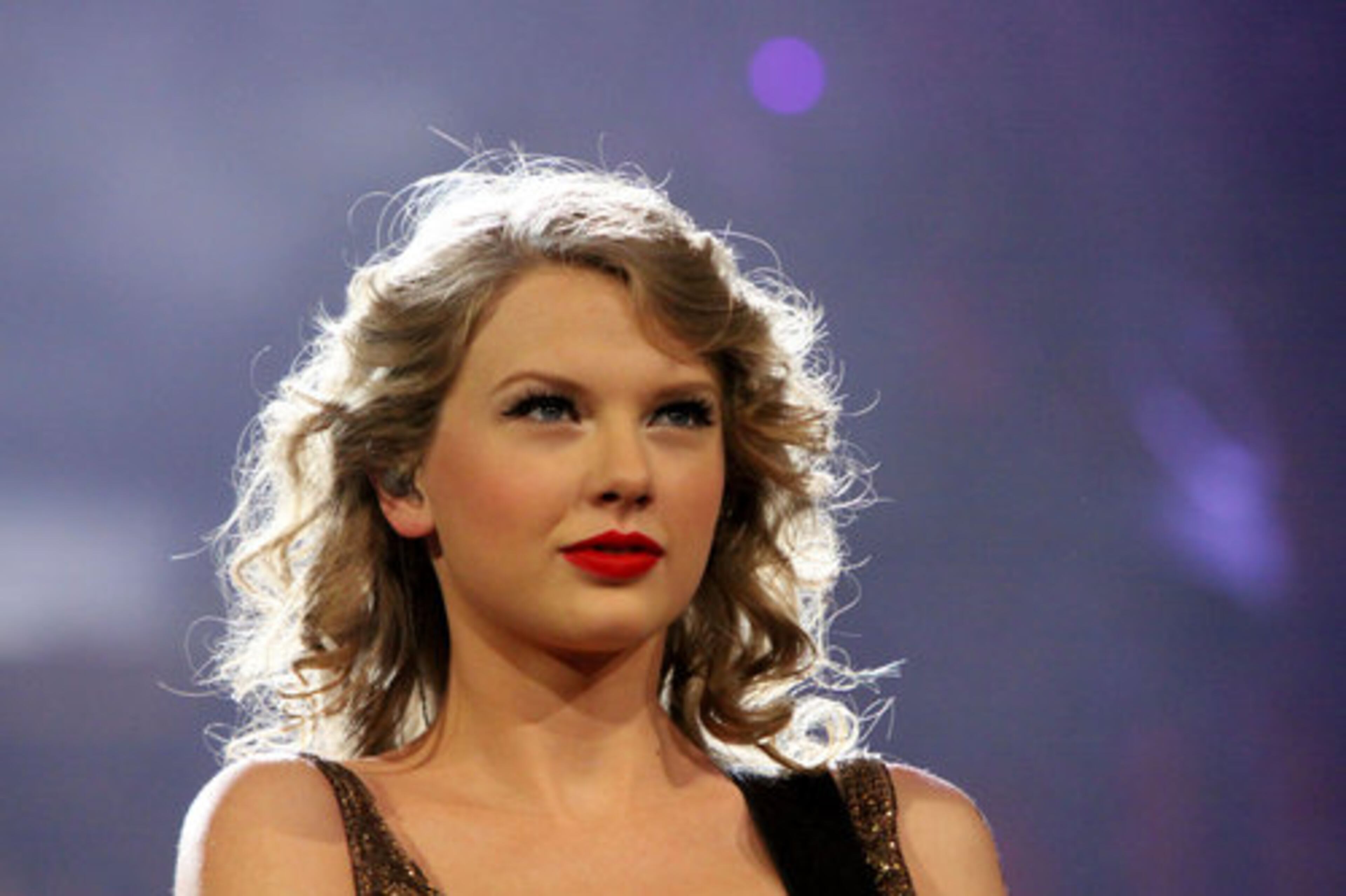 Country-pop star Taylor Swift performed Saturday evening on the first of two sold out nights at Philips Arena on her Speak Now World tour.