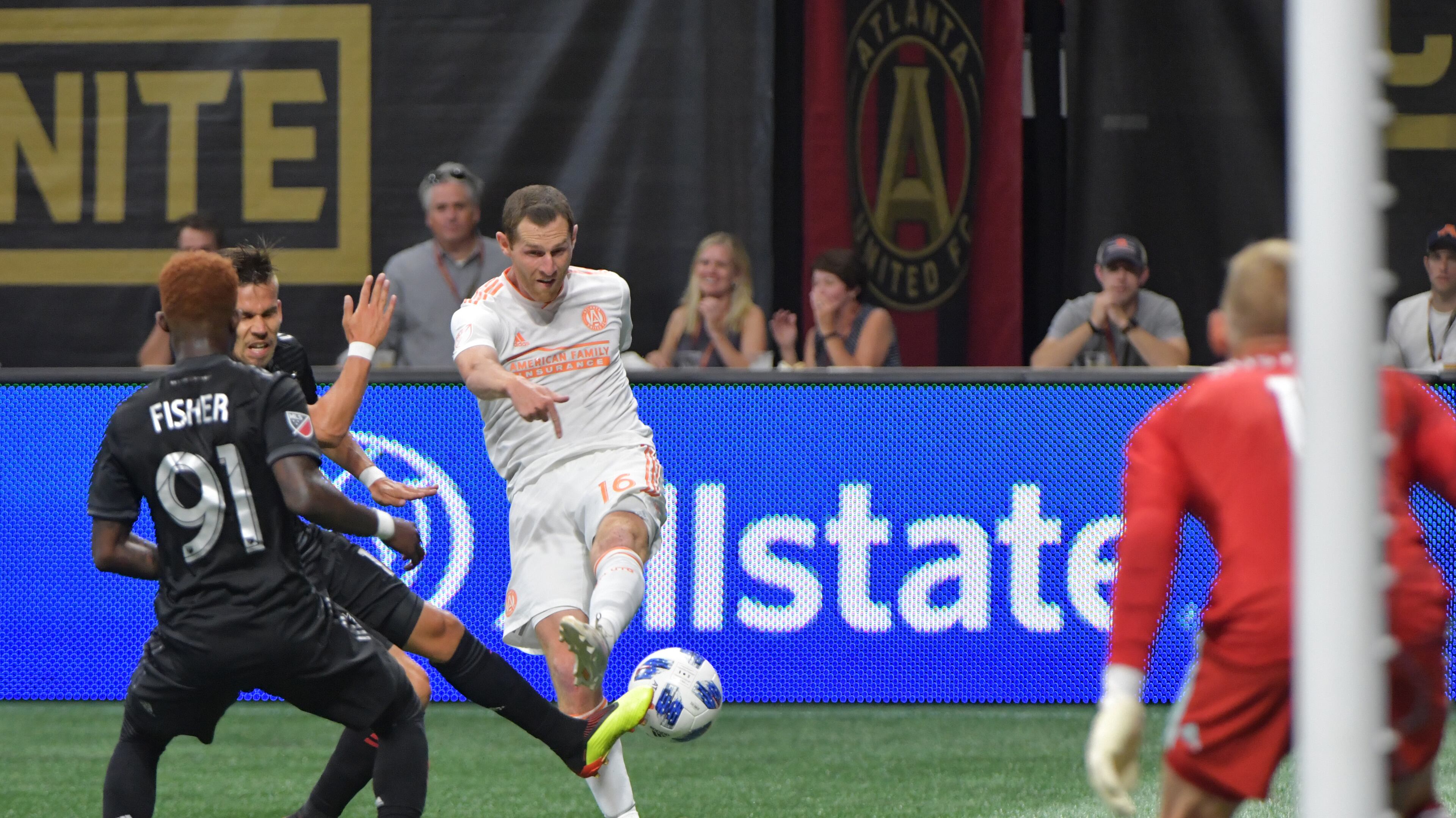 July 21, 2018 - D.C. United midfielder Zoltan Stieber (18) deflects a shot by Atlanta United midfielder Chris McCann (16) during the first half in a MLS soccer game at Mercedes-Benz Stadium on Saturday, July 21, 2018. HYOSUB SHIN / HSHIN@AJC.COM