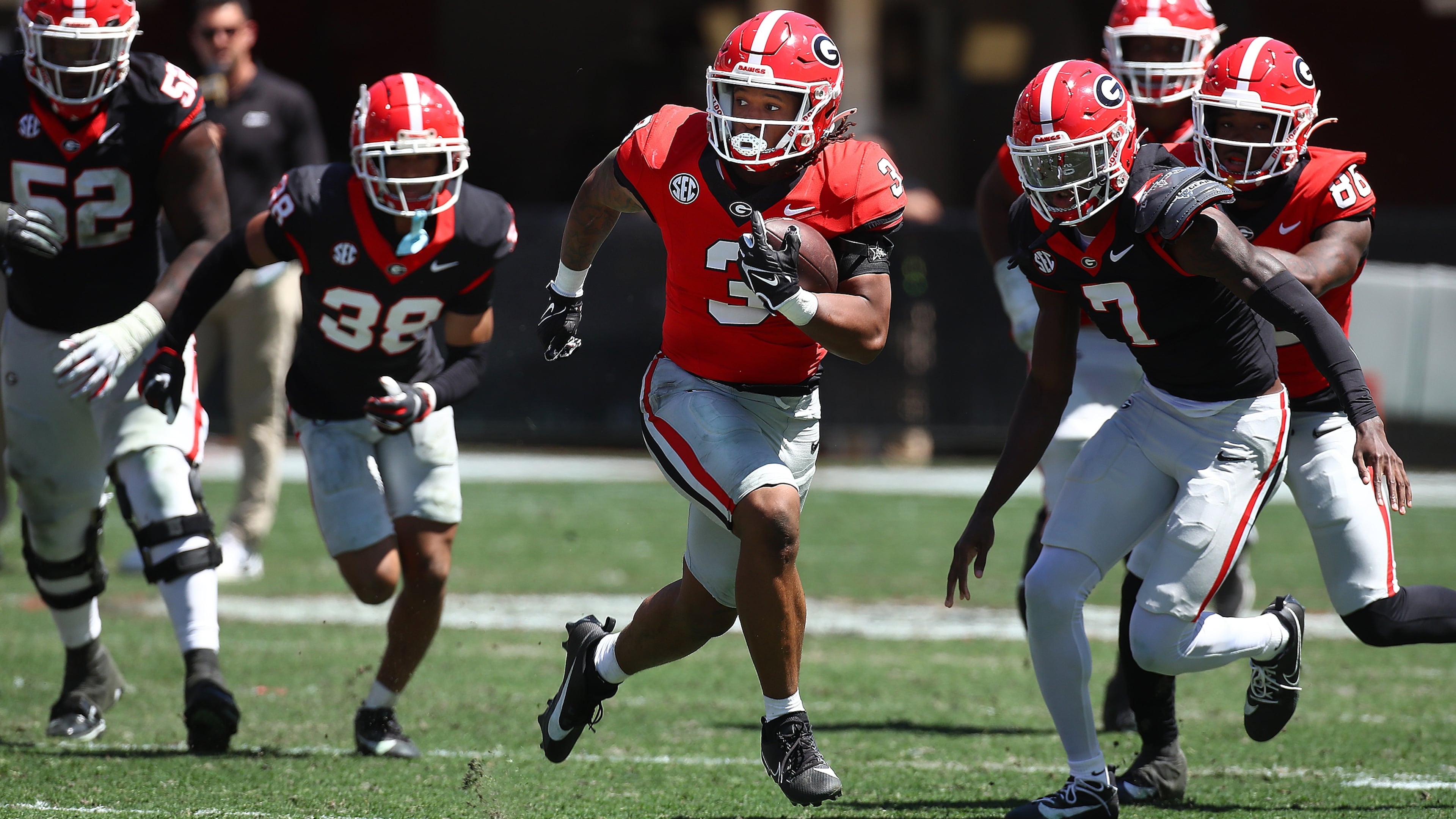 Georgia running back Andrew Paul breaks away for yardage during the G-Day game on Saturday, April 13, 2024. (Curtis Compton for the Atlanta Journal Constitution)