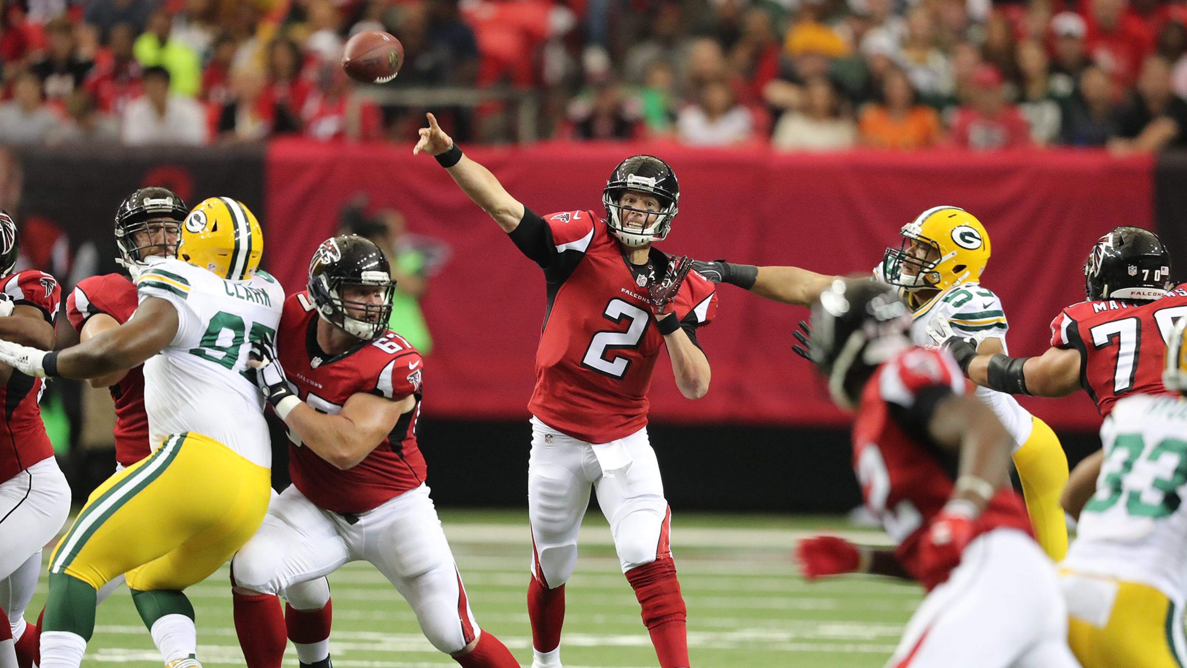 October 30, 2016 ATLANTA: Matt Ryan completes a pass under pressure from the Packers during the first half in an NFL football game on Sunday, Oct. 30, 2016, in Atlanta. Curtis Compton /ccompton@ajc.com