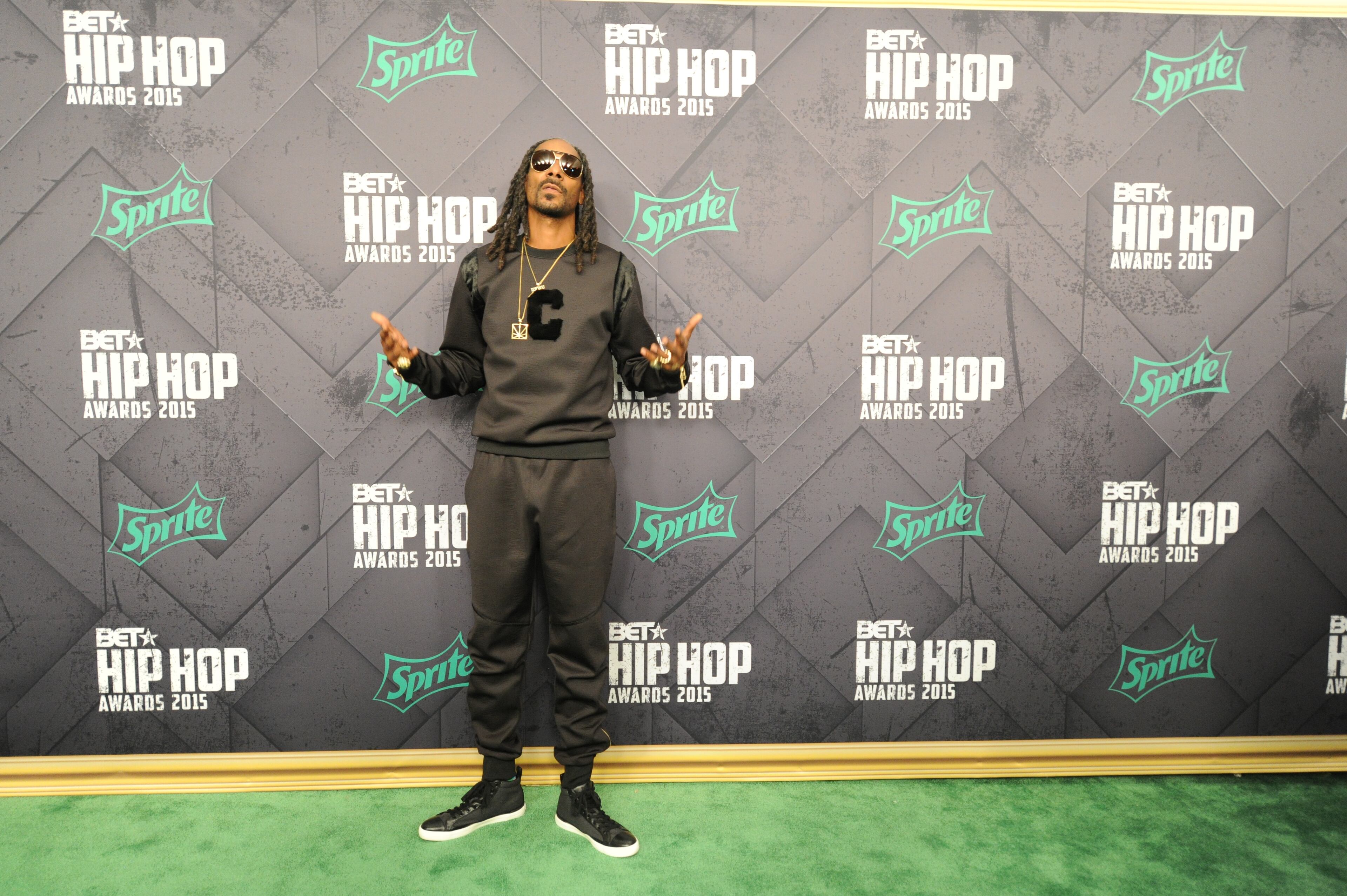 Uncle Snoop returns to the biggest stage in Hip Hop to host the BET Hip Hop Awards at the Atlanta Civic Center on Friday, Oct. 9, 2015, in Atlanta. Photo by Armani Martin/AJC