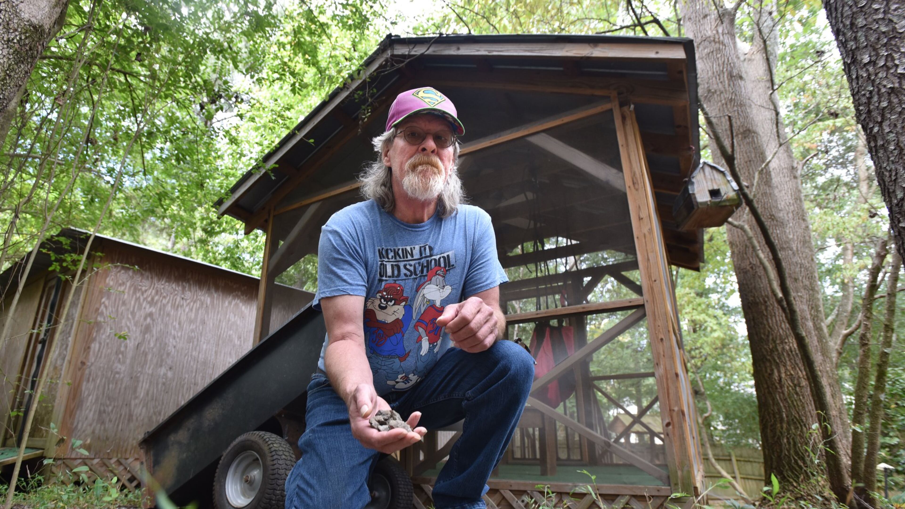 The backyard of Euharlee resident Mitch Meade was covered in toxic coal ash sludge during a 2008 spill at Plant Bowen. Georgia Power told the Covered Bridge Springs homeowner that it had cleaned up the waste, although tests show high levels of arsenic, a carcinogen commonly found in coal ash. HYOSUB SHIN / HSHIN@AJC.COM