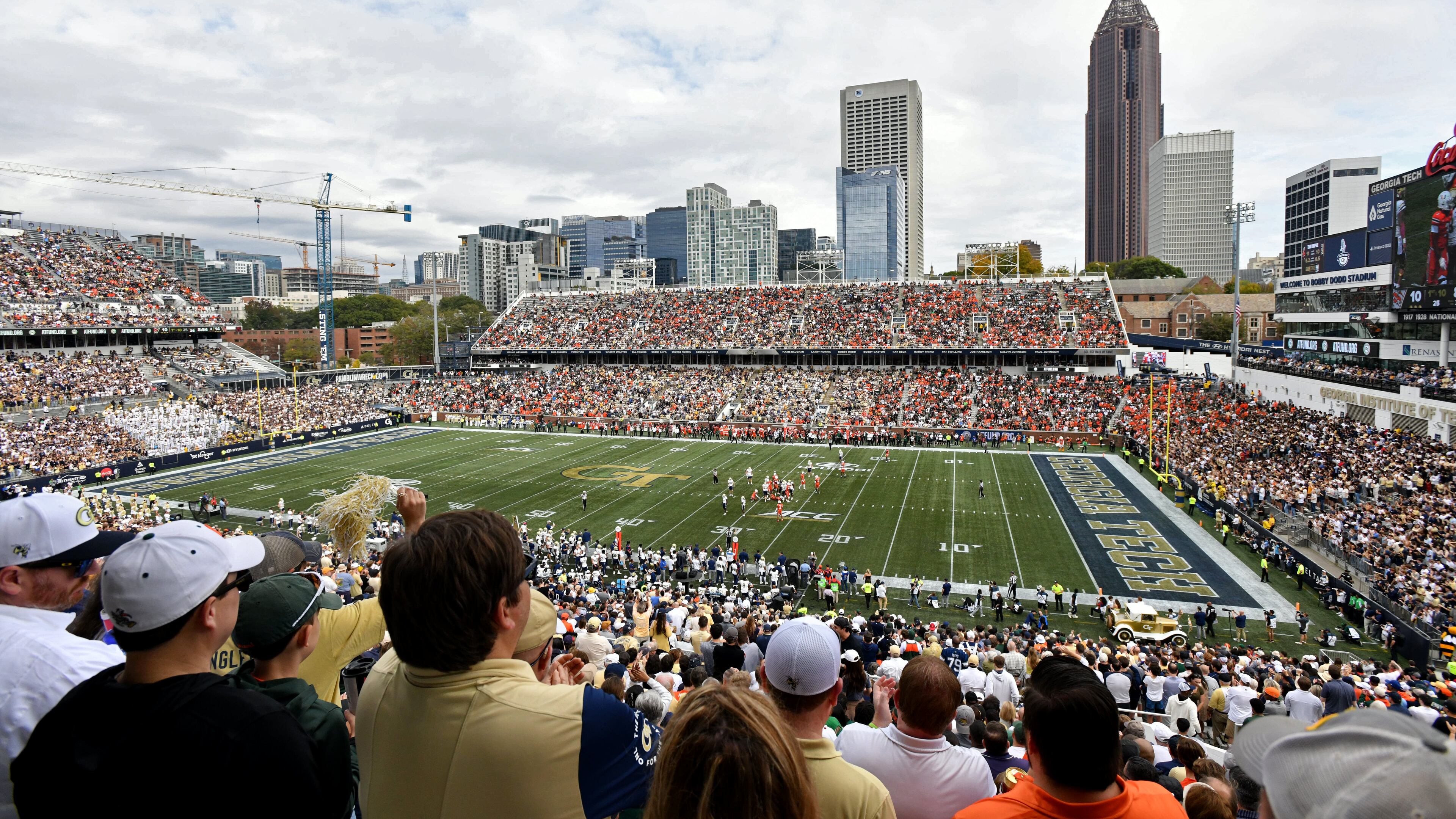Georgia Tech football adds another wide receiver, according to reports. (Hyosub Shin/AJC)