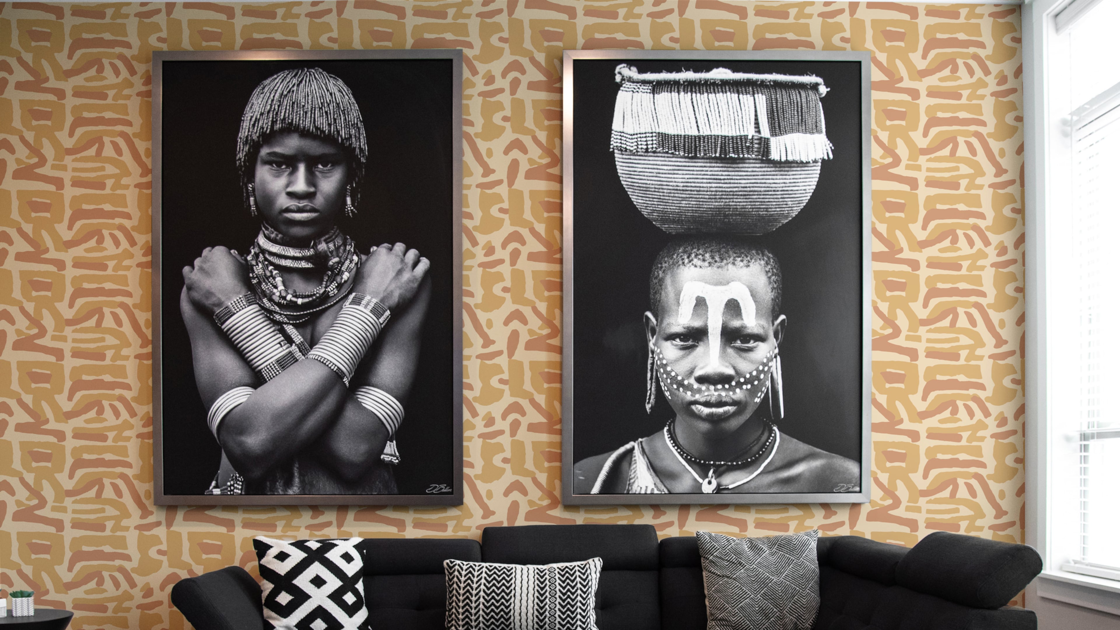 Designer Amber Guyton's wallpaper Tribal Traditions created for Mitchell Black, celebrates African style and heritage.
(Courtesy of Blessed Little Bungalow / Mecca Gamble Photography)