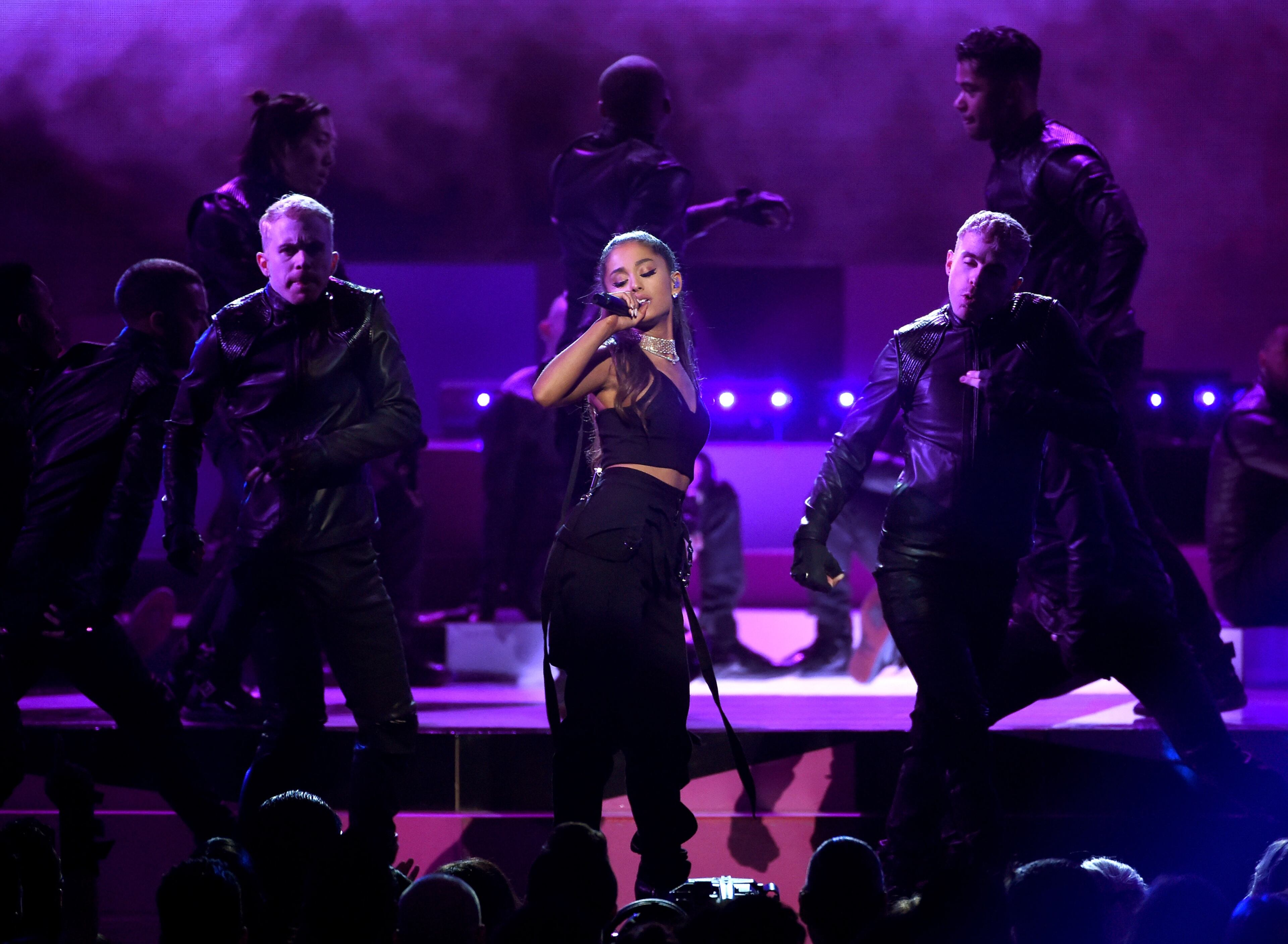 LAS VEGAS, NV - MAY 22: Recording artist Ariana Grande performs onstage during the 2016 Billboard Music Awards at T-Mobile Arena on May 22, 2016 in Las Vegas, Nevada. (Photo by Kevin Winter/Getty Images)