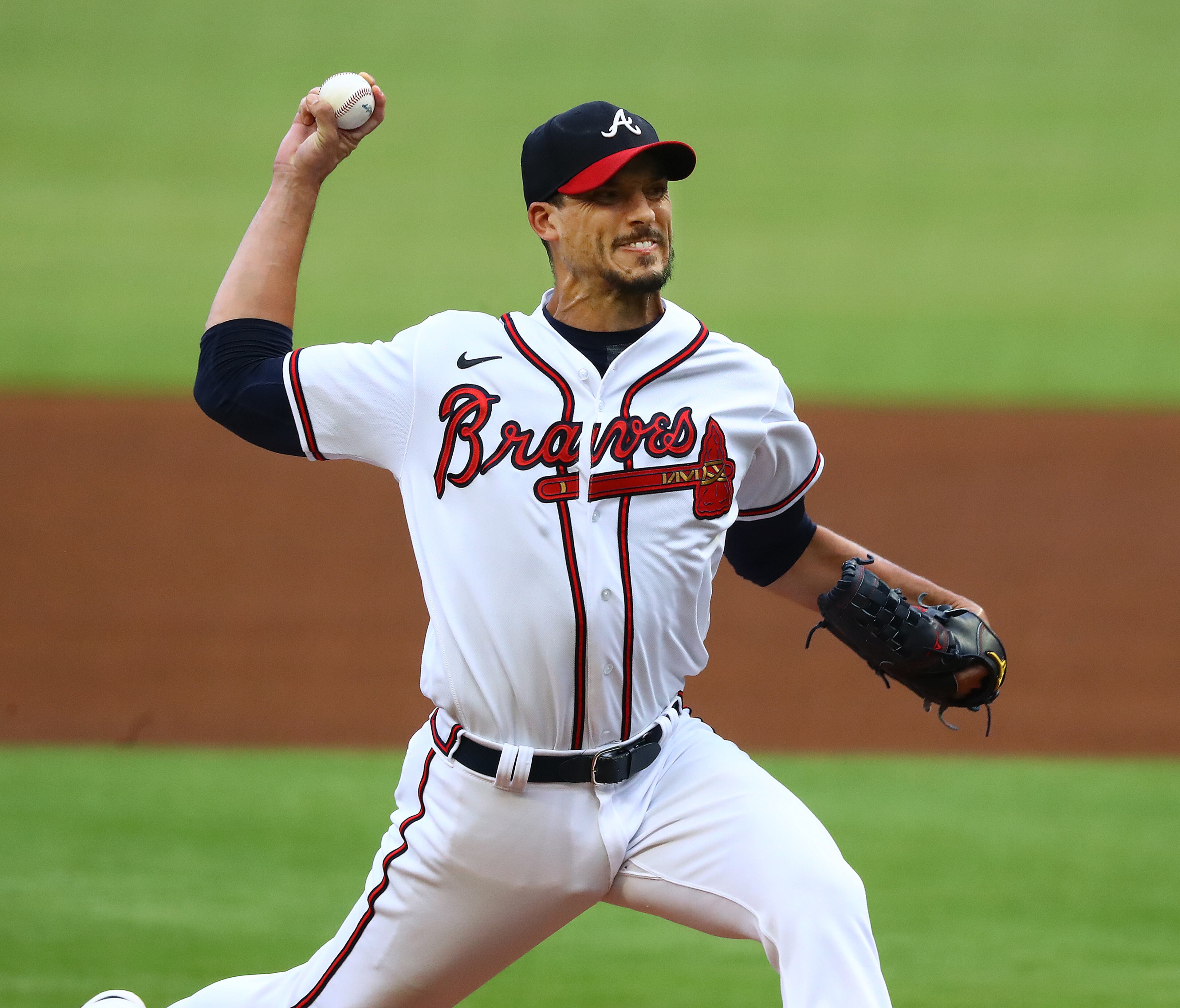 Braves starting pitcher Charlie Morton delivers against the New York Mets during the first inning in a MLB baseball game on Tuesday, August 16, 2022, in Atlanta. “Curtis Compton / Curtis Compton@ajc.com