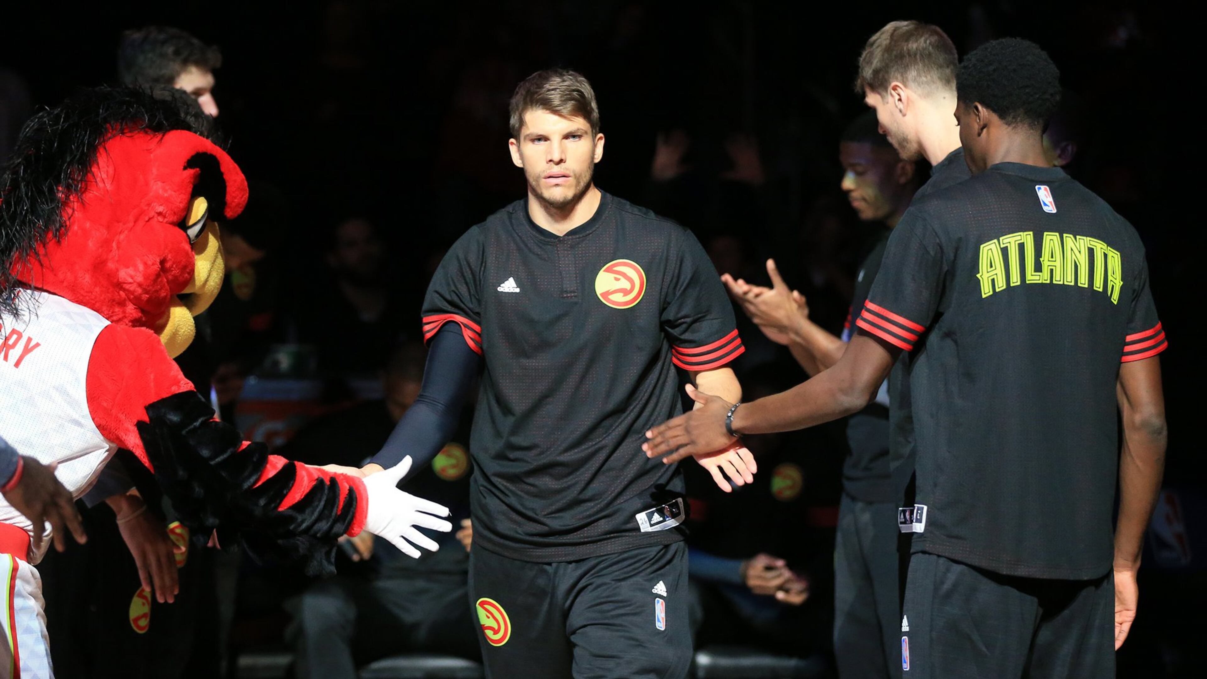 Hawks’ Kyle Korver takes the floor to play the Spurs during their preseason basketball game on Wednesday, Oct. 14, 2015, in Atlanta. Curtis Compton / ccompton@ajc.com