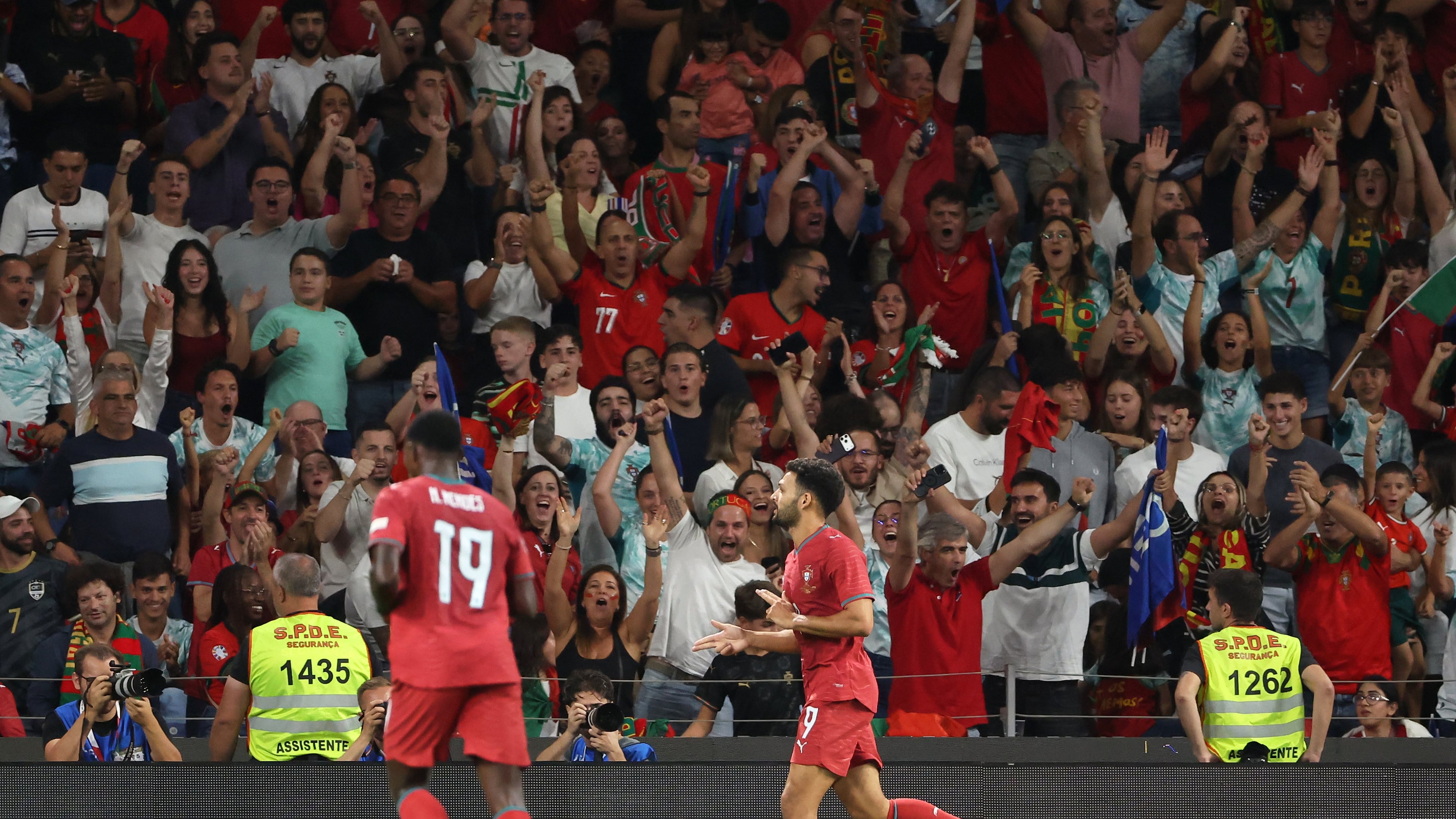 Portugal's Goncalo Ramos celebrates after scoring his side's second goal during the Nations League soccer match between Portugal and Norway in Porto, Portugal, Sunday, Oct. 4, 2026. (AP Photo/Luis Vieira)
