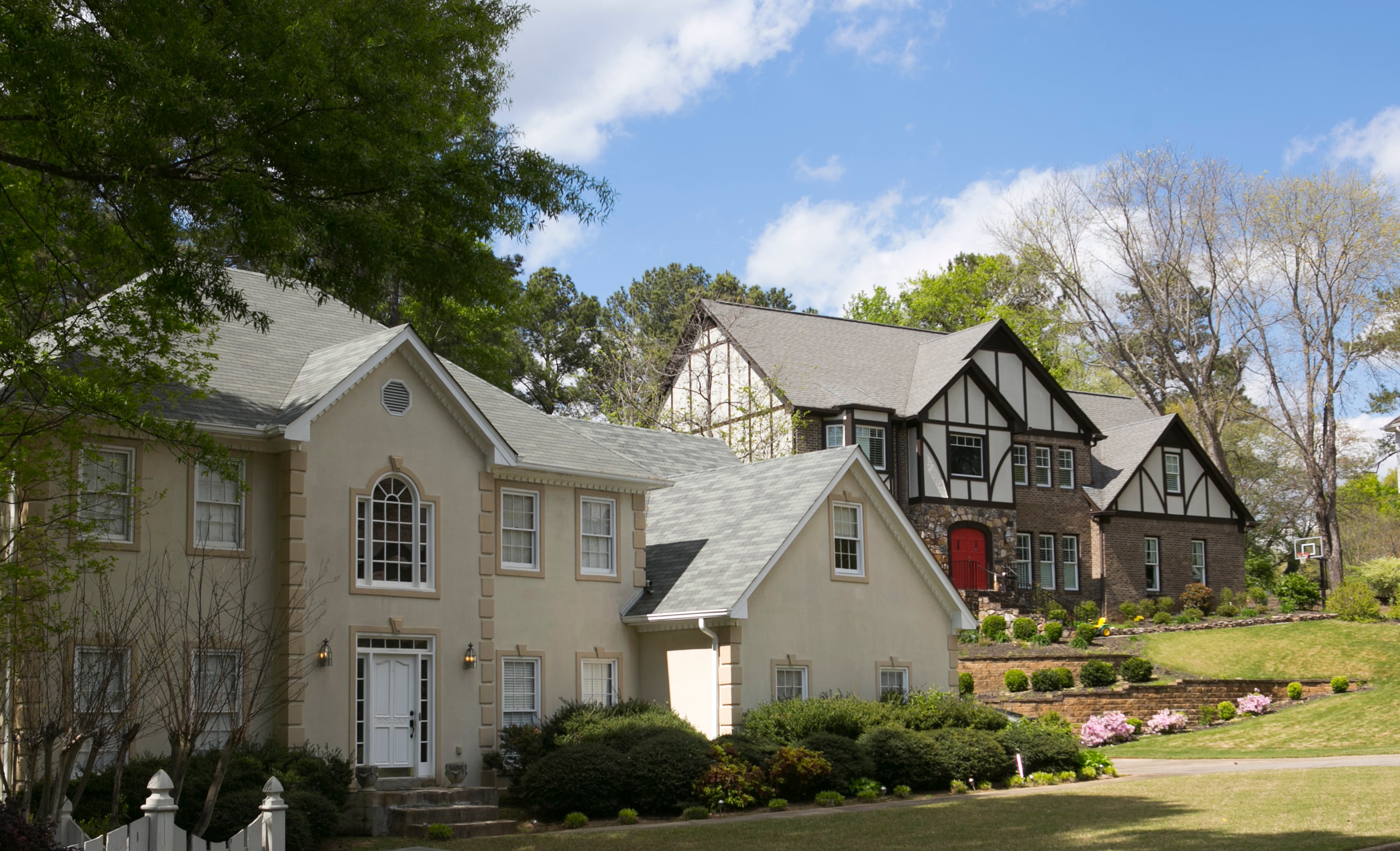 April 8, 2016 - Johns Creek, Ga: The Mayfair subdivision is shown Friday, April 8, 2016, in Johns Creek, Ga. This is for the insider's guide feature about the Newtown neighborhood. PHOTO / JASON GETZ