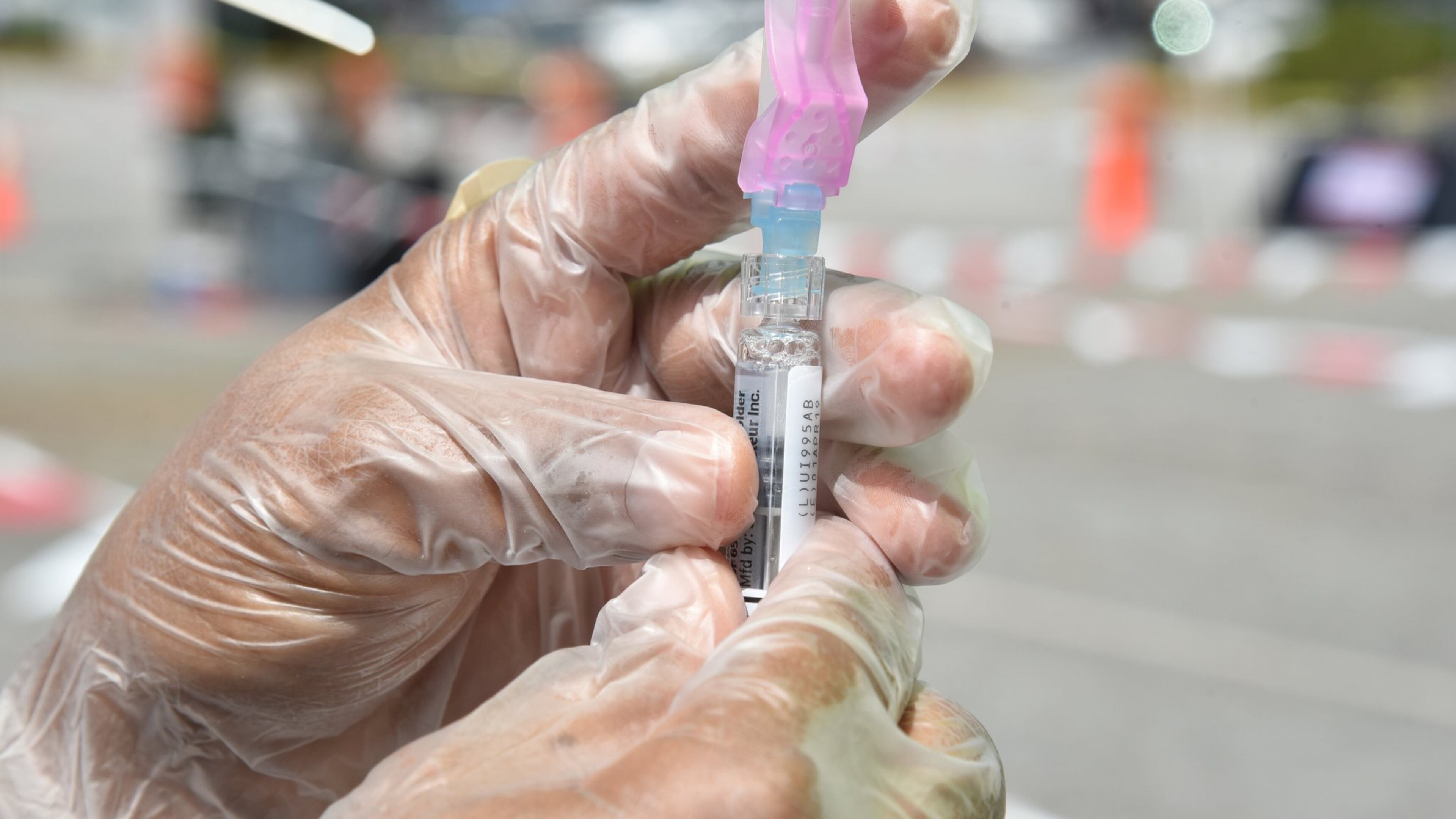 In this file photo, Claudina Prince RN, with DeKalb County Board of Health, prepares a flu shot. Photo by HYOSUB SHIN / HSHIN@AJC.COM
