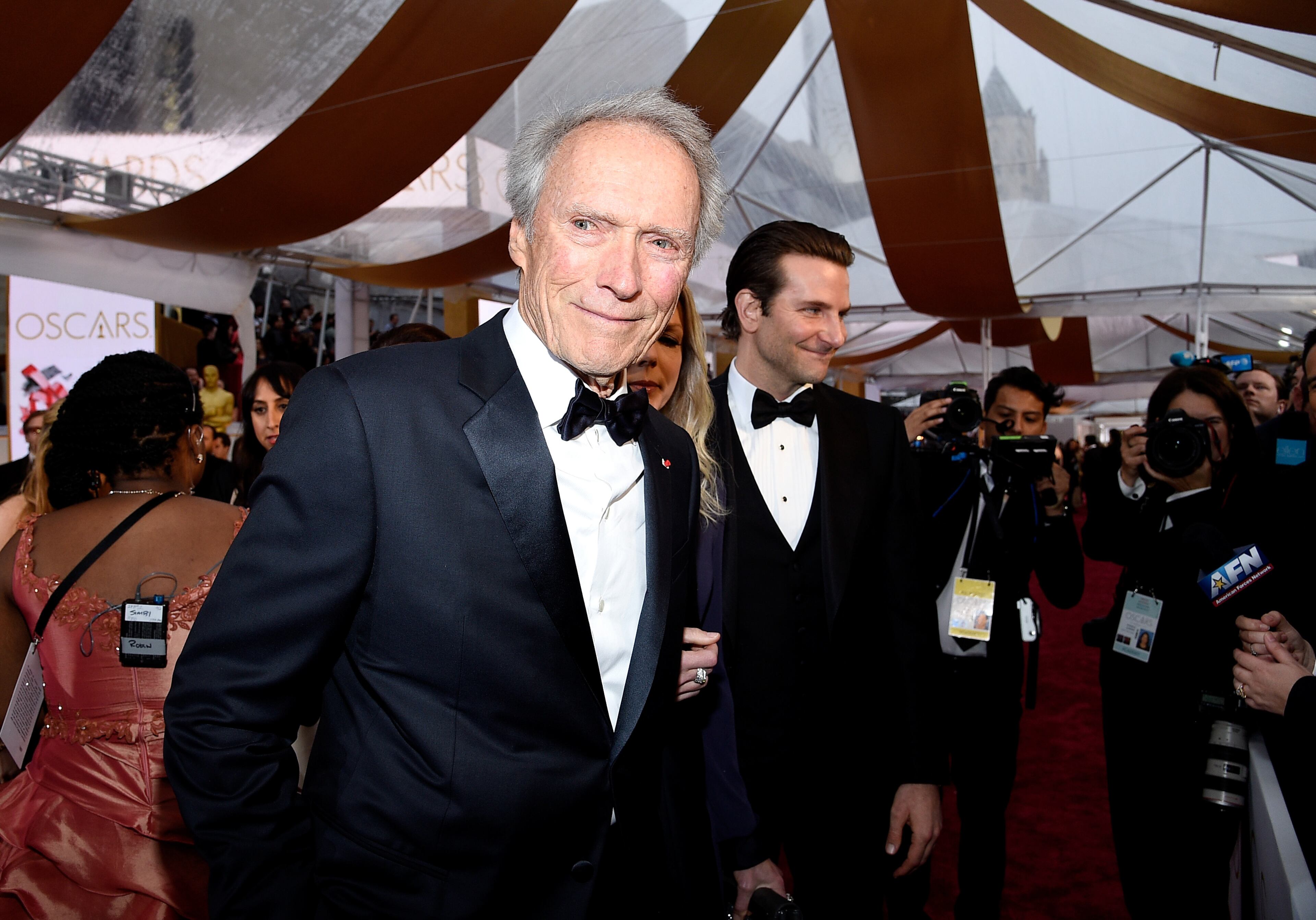 Actor and director Clint Eastwood is an experienced pilot and reportedly pilots his own helicopter to filming sites to avoid traffic. (Photo by Kevork Djansezian/Getty Images)