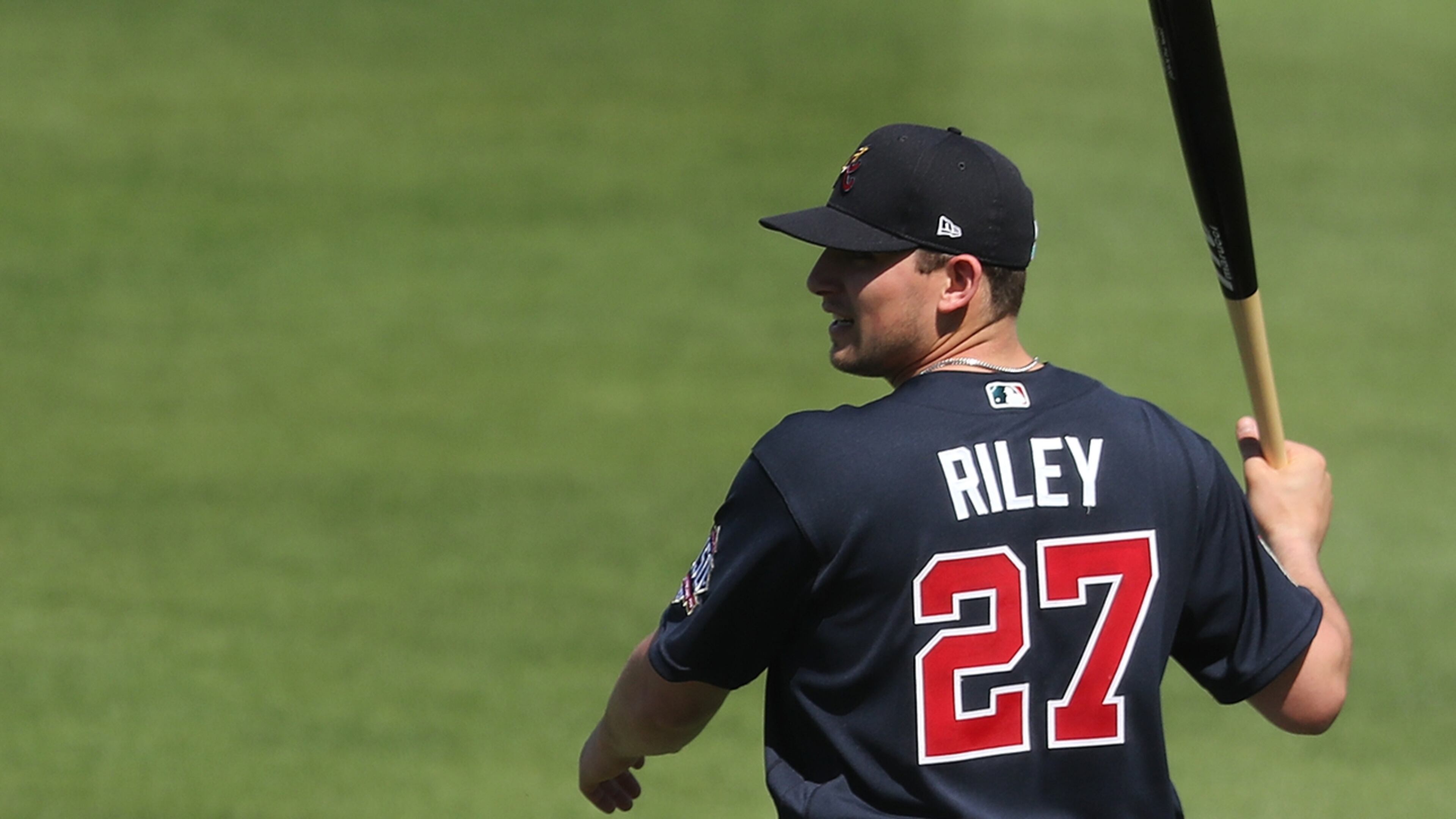 Atlanta Braves infielder Austin Riley finishes up batting practice during team practice Feb. 24, 2021, at CoolToday Park in North Port, Fla. (Curtis Compton / Curtis.Compton@ajc.com)