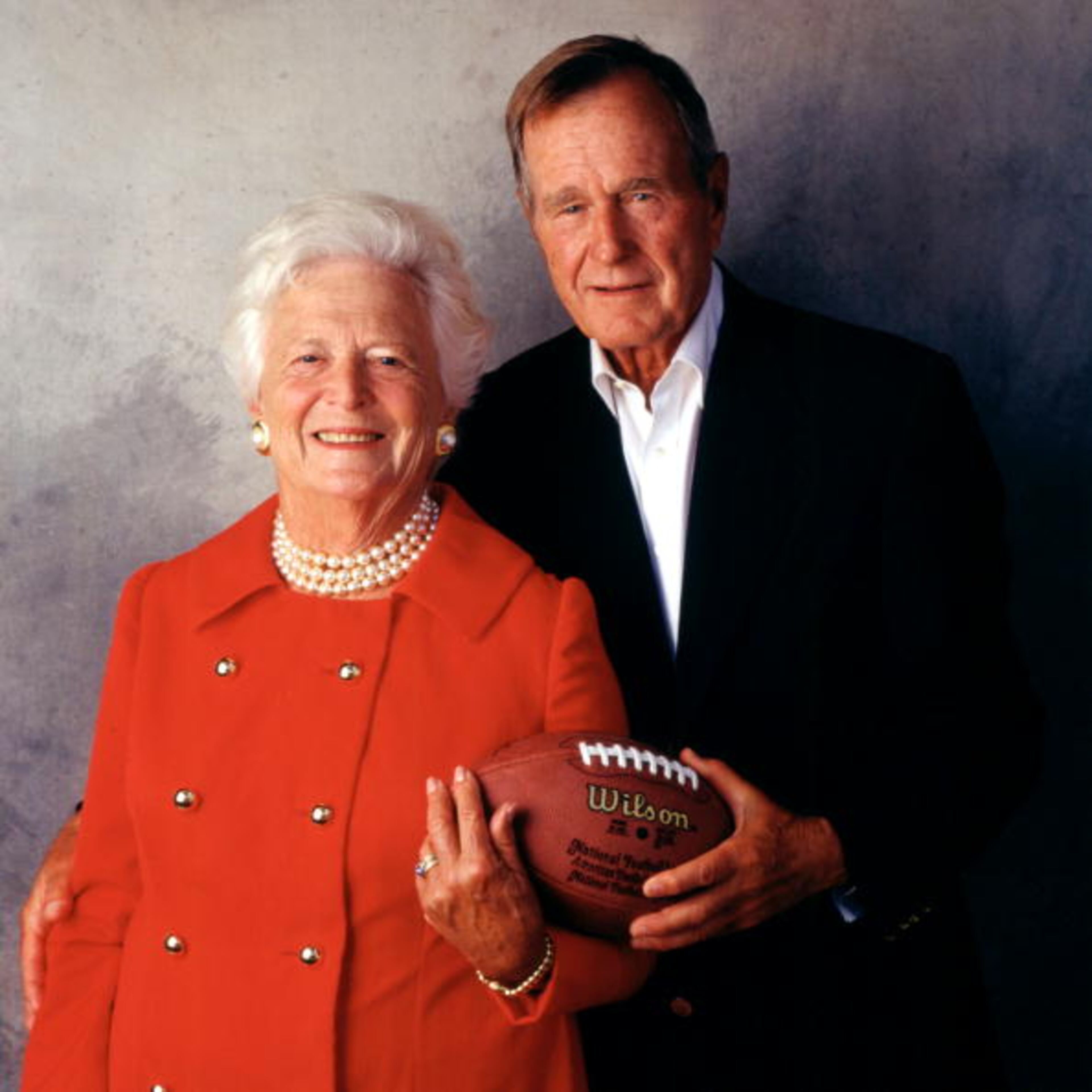 HOUSTON - AUGUST 23: Former President George Bush and his wife Barbara Bush photographed on August 23, 2001 in Houston, TX. (Photo by Pam Francis/Getty Images)
