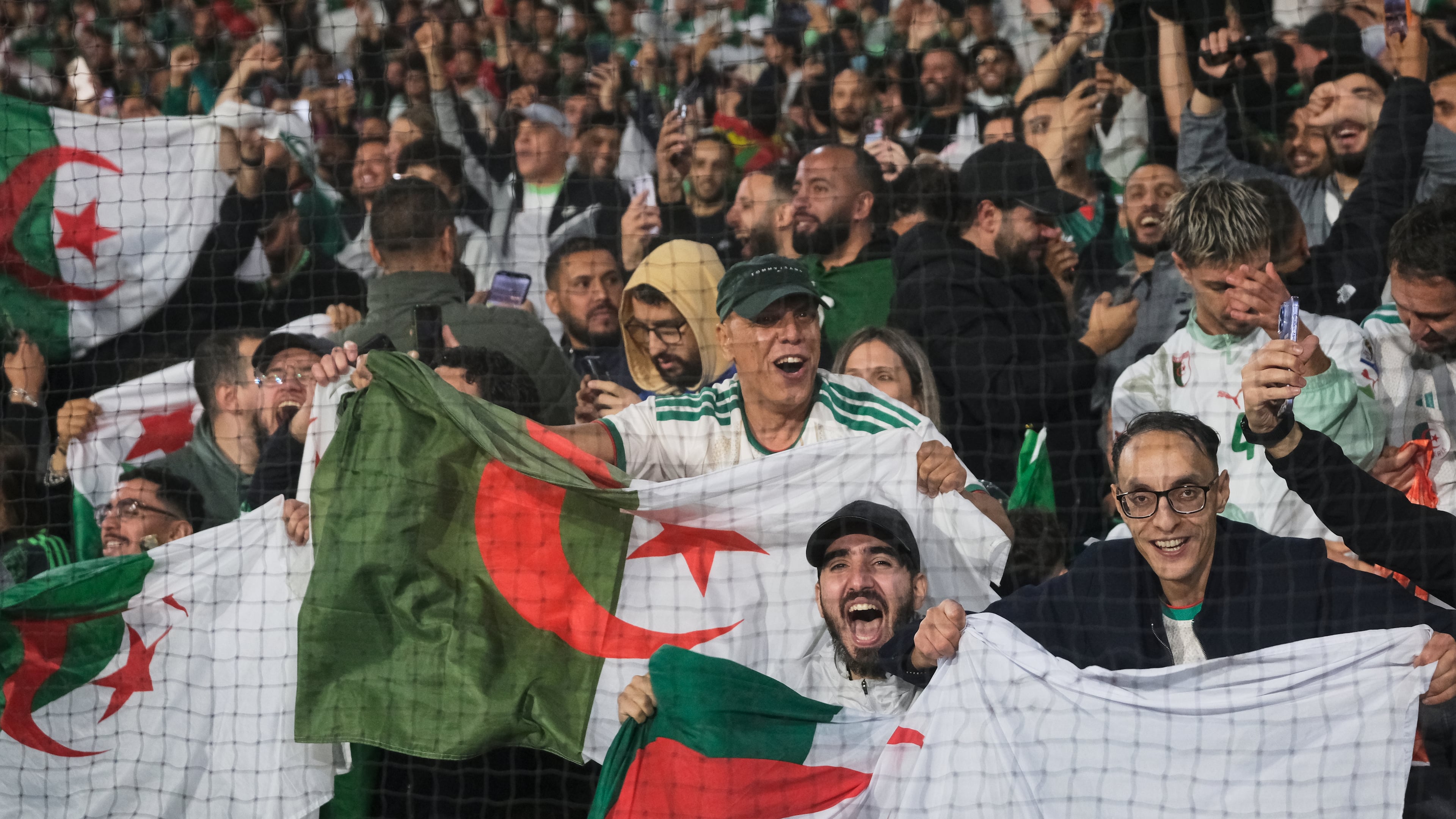 Algeria fans cheer their team during the international friendly soccer match between Netherlands and Algeria in Rotterdam, Netherlands, Wednesday, June 3, 2026. (AP Photo/ Patrick Post)