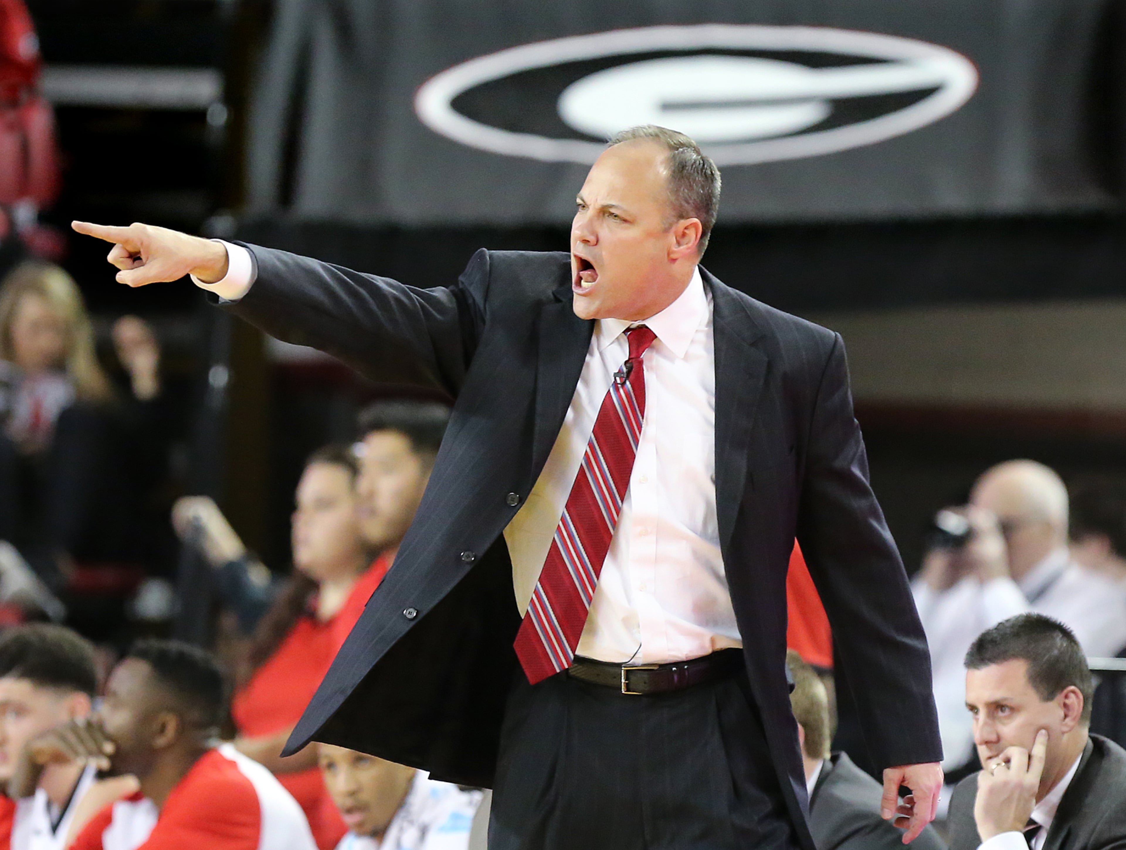 Georgia head coach Mark Fox leads his team to a 81-72 victory over Tennessee on his birthday during a basketball game on Wednesday, Jan. 13, 2016, in Athens. Curtis Compton / ccompton@ajc.com