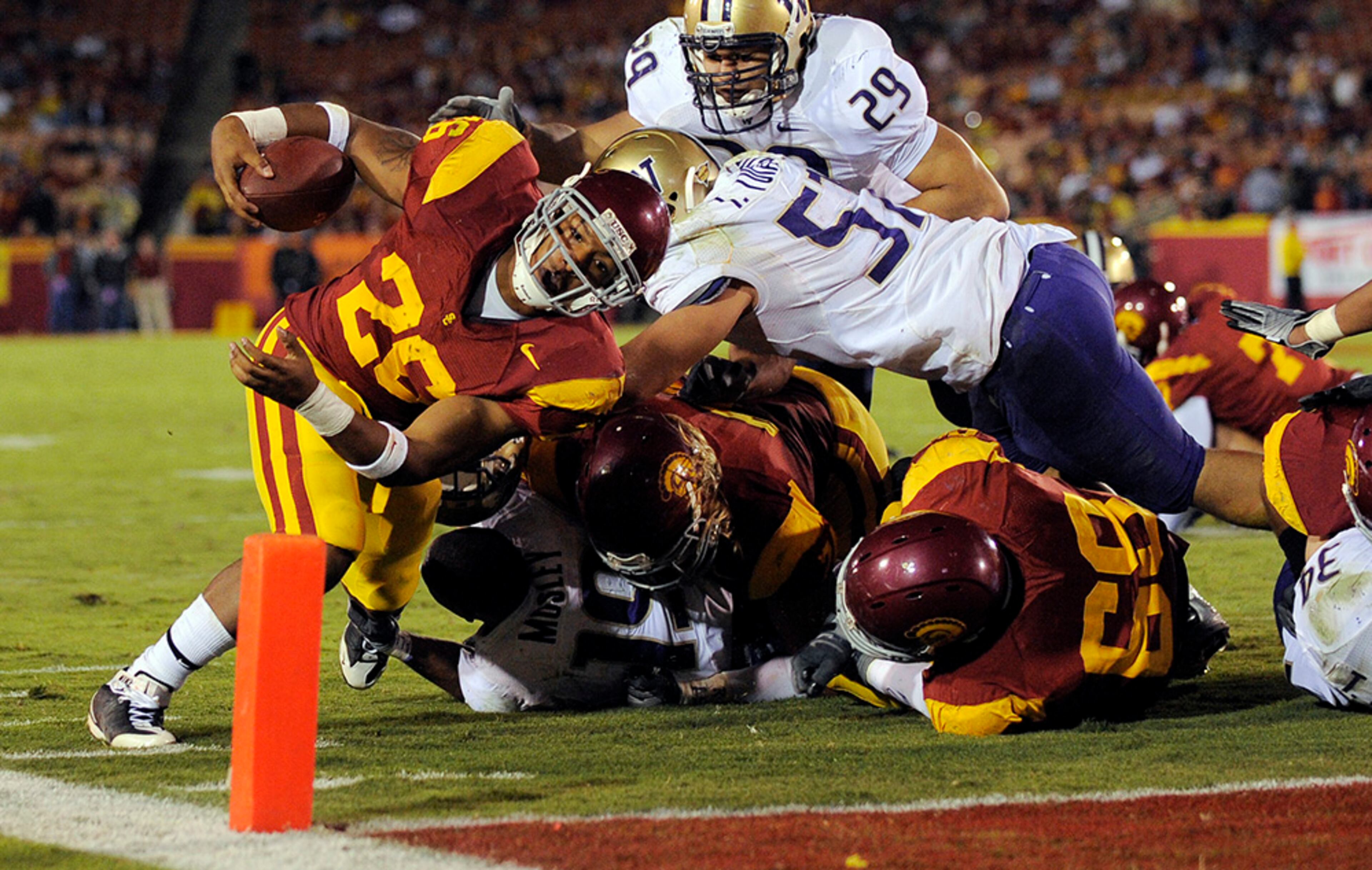 USC 69, Washington State 0 (2008) -- USC, whose defense was ranked No. 1 in the country, ended the Cougars' streak of scoring at 280 games dating to Sept. 15, 1984. USC scored its largest shutout victory since 1931.