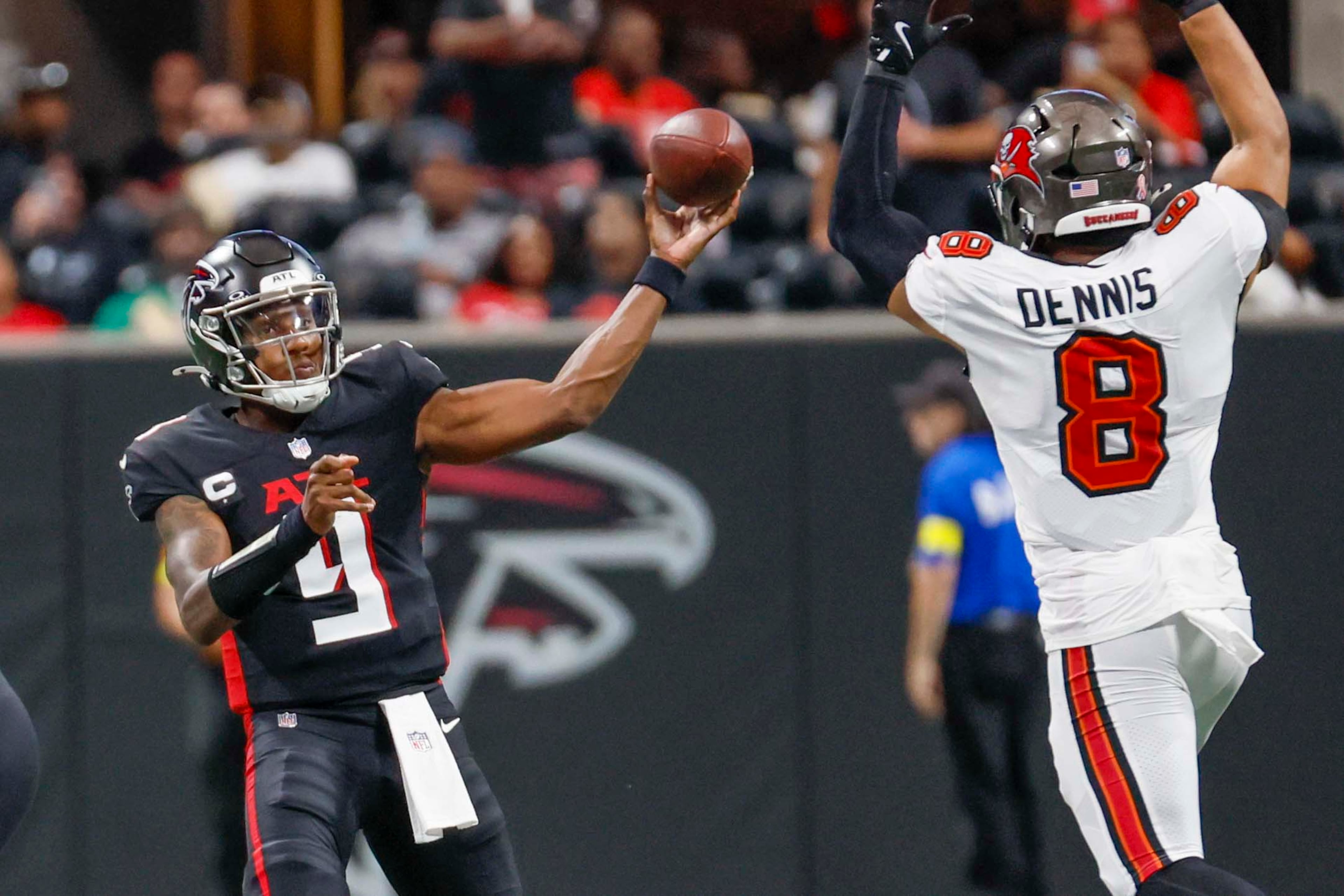 Atlanta Falcons quarterback Michael Penix Jr. (9) attempts a pass during the second half of an NFL football game against the Tampa Bay Buccaneers at Mercedes-Benz Stadium on Sunday, September 7, 2025, in Atlanta
(Miguel Martinez/ AJC)