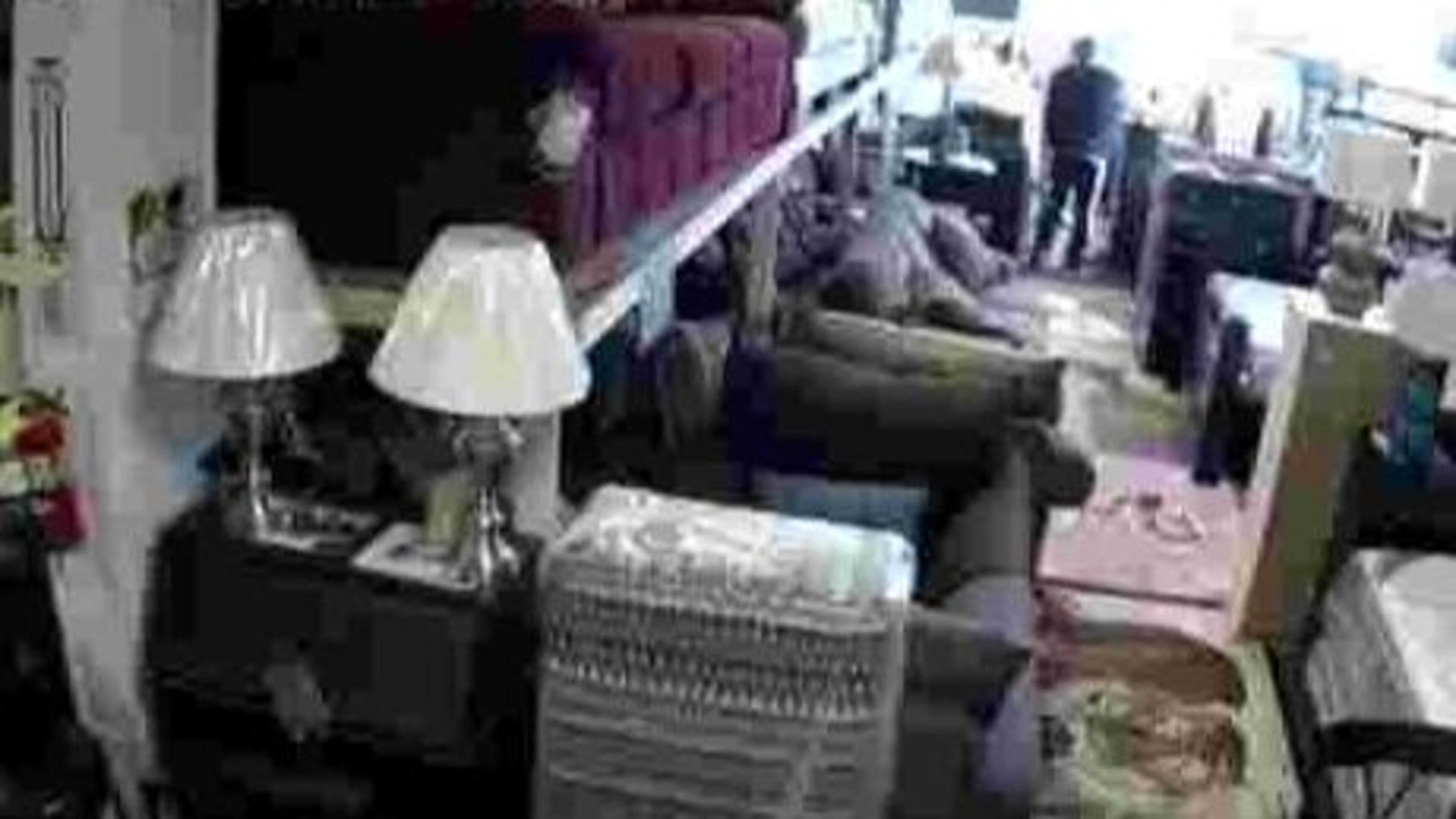 Video shows a man attempting to rob an Indianapolis furniture store.