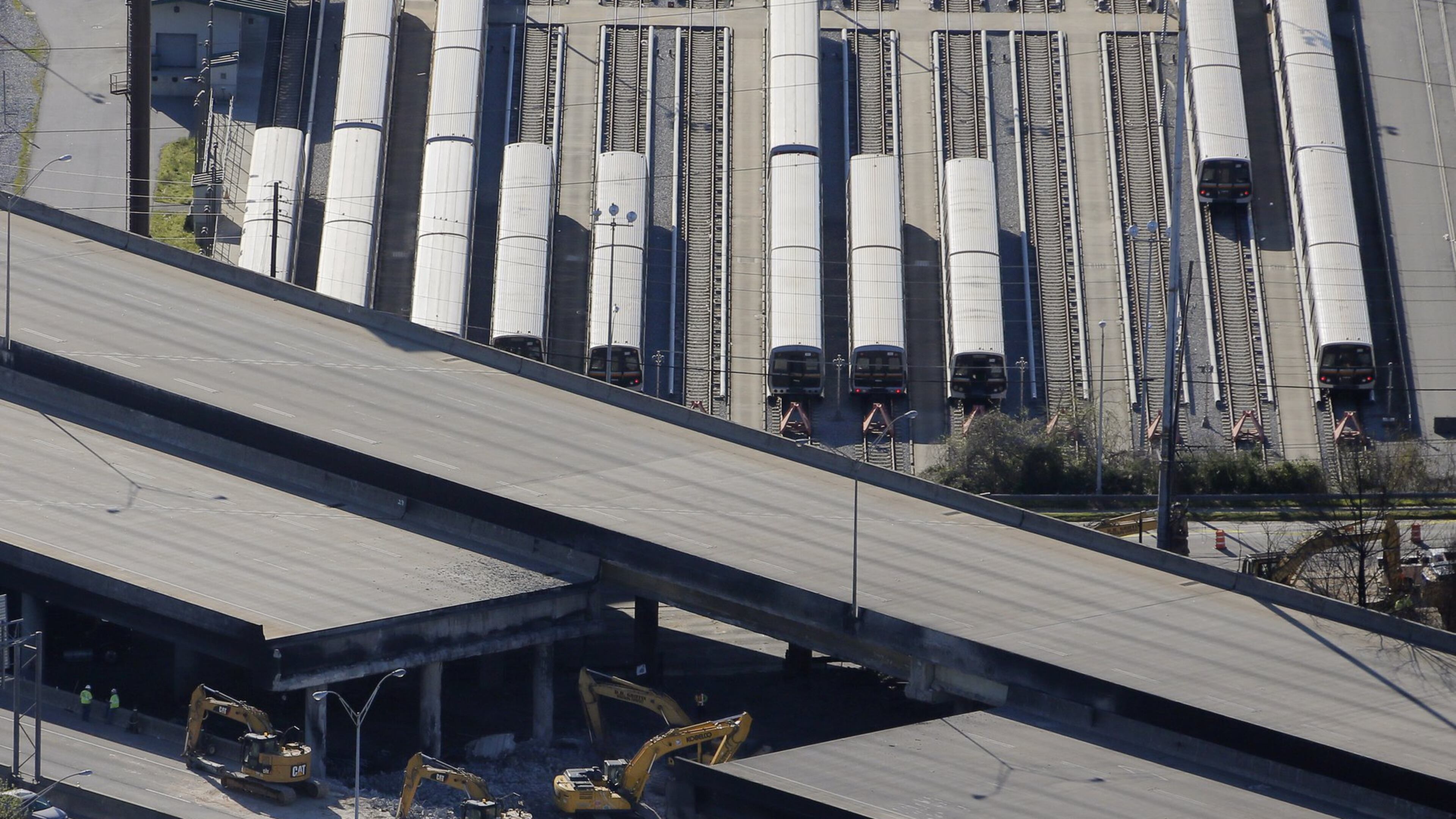 MARTA’s maintenance facility at Armour Yard sits near the portion of bridge that collapsed. A portion of I-85 remains closed because of Thursday’s fire and bridge collapse. Aerial photos shot March 31, 2017. BOB ANDRES /BANDRES@AJC.COM