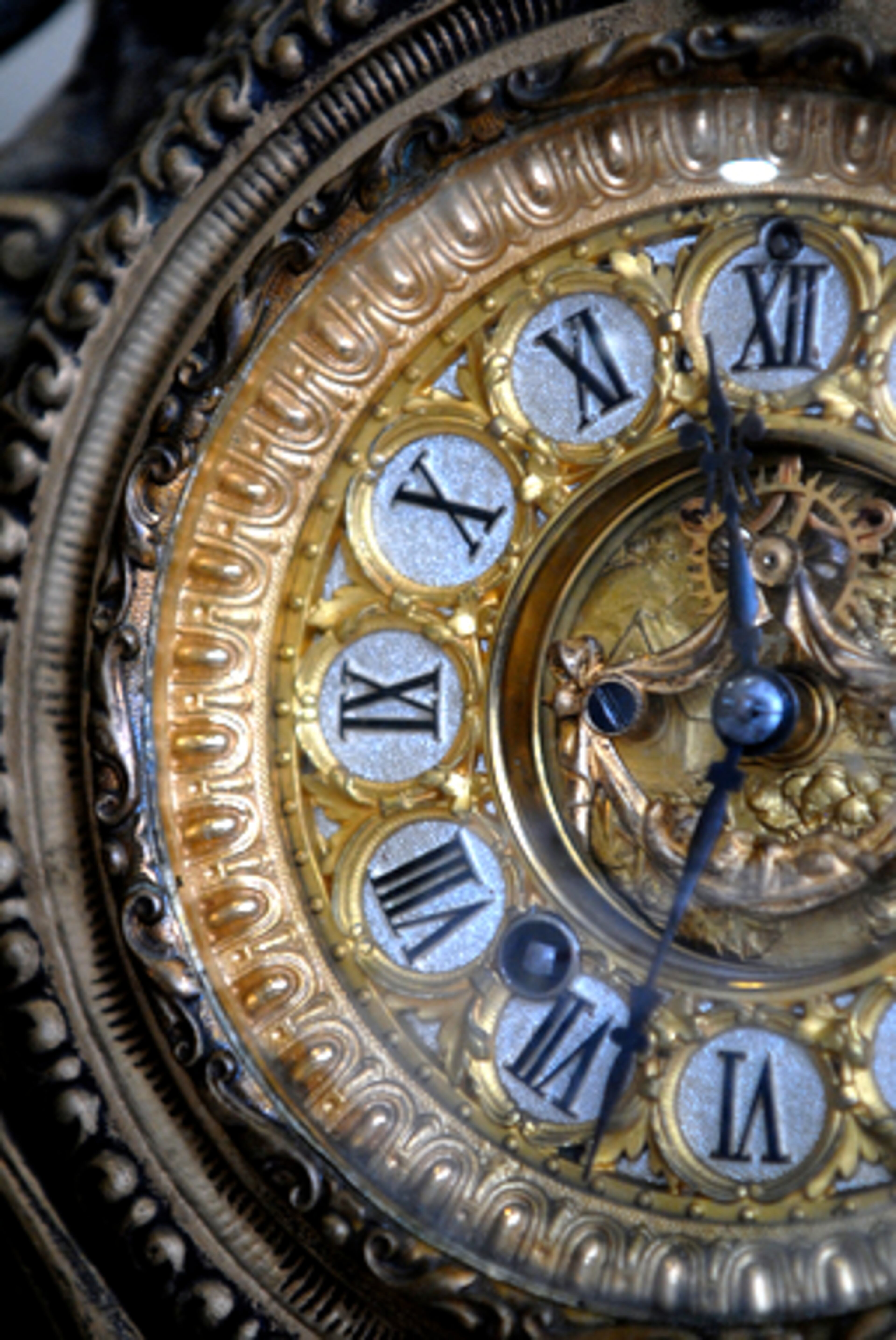 Close up of the American-made Ansona Clock, brought in by Atlanta resident Tim Coen. The annual show has dealers selling furniture, art, porcelain, jewelry, and silver. The Tour of Homes portion of the benefit continues till 5 p.m. Sunday and from 10 a.m. to 3 p.m. Monday.