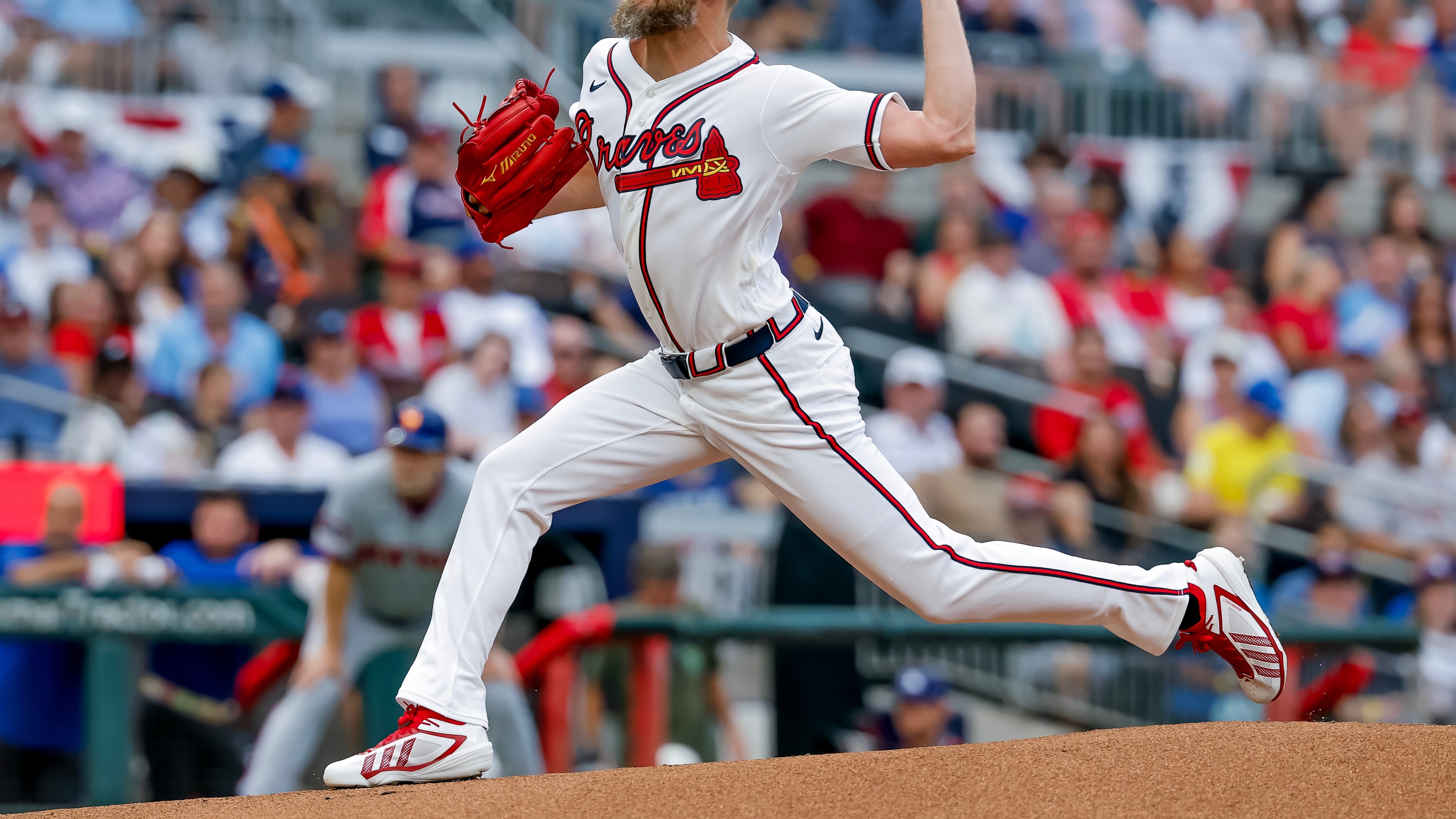 Atlanta Braves pitcher Chris Sale delivers to a New York Mets batter during the first inning of a baseball game, Saturday, July 4, 2026, in Atlanta. (AP Photo/Erik S. Lesser)
